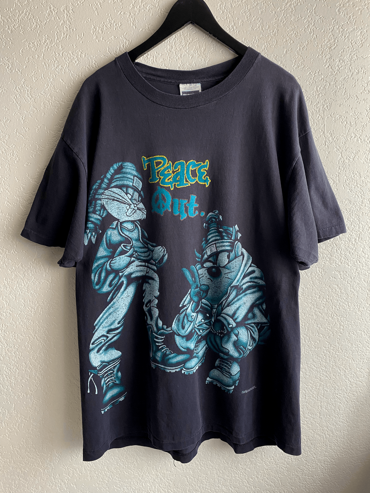 Tultex × Vintage × Warner Bros Vintage 90s Looney Tunes 'Peace Out' Tee Size US XL / EU 56 / 4 - 1 Thumbnail