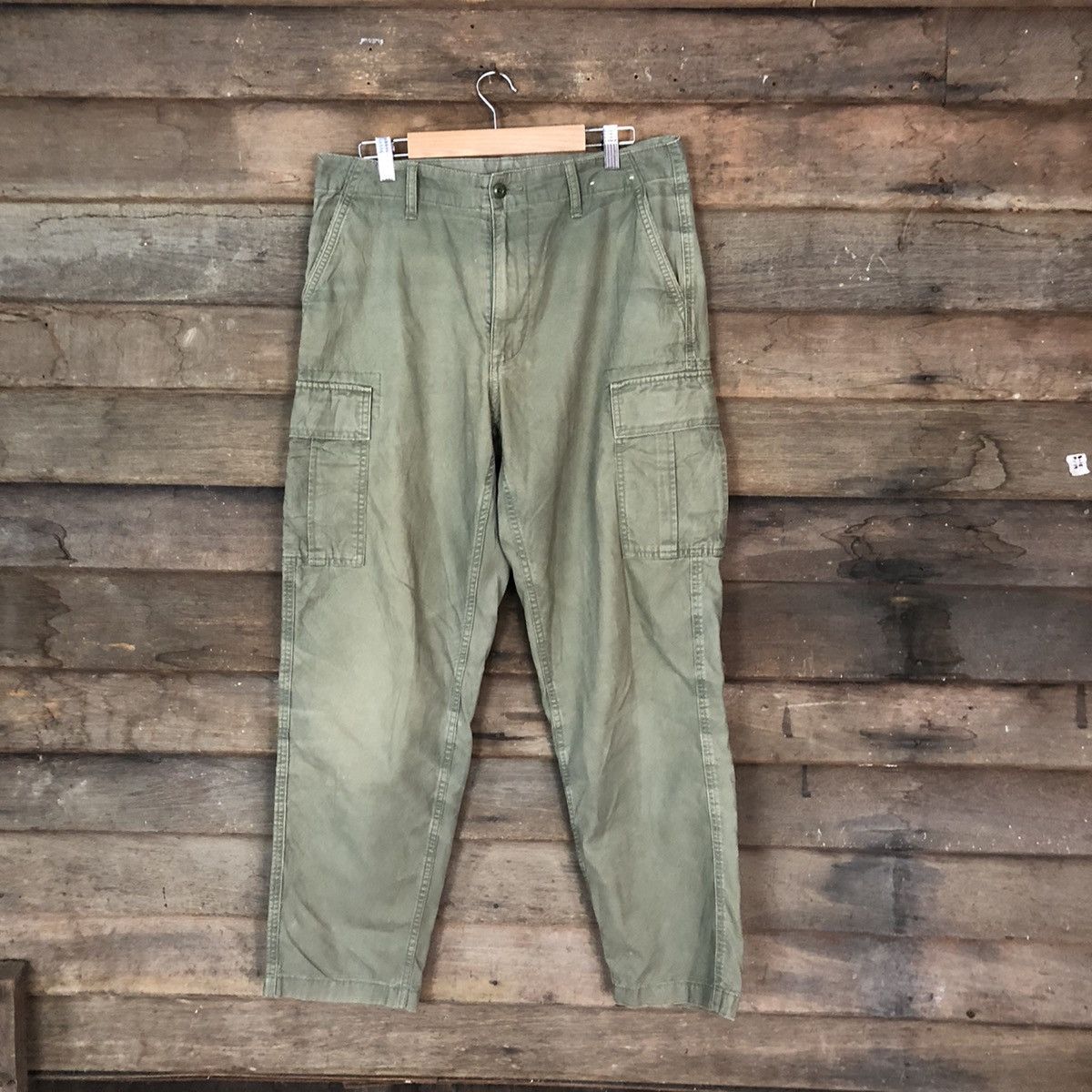 image of Uniqlo Japan Faded Multipocket Green Cargo Pants 7059, Men's (Size 31)