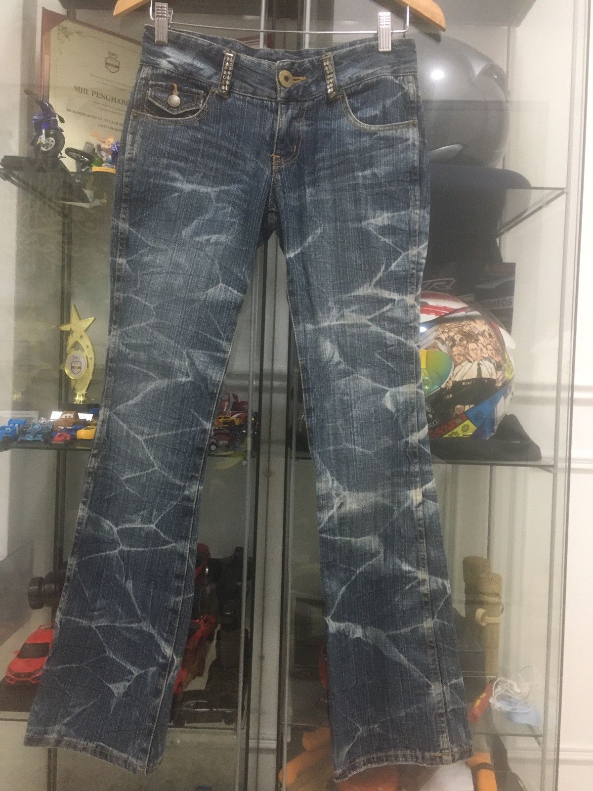 U.T.D women’s Jeans Faded Distressed Design Bootcut
