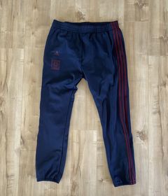 Yeezy calabasas pants on sale blue