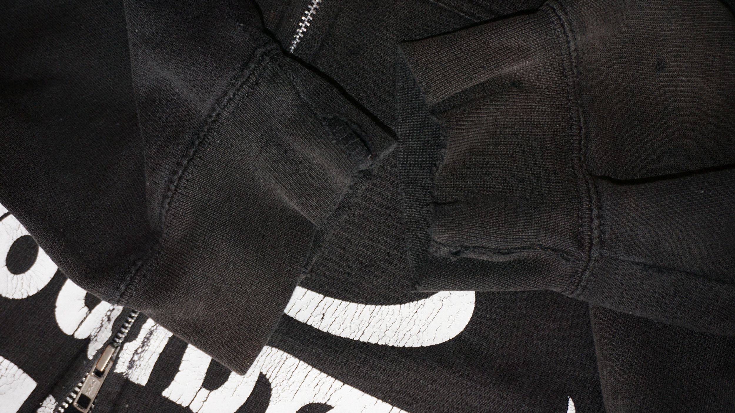 Band Tees × Vintage King Diamond Big Graphic Vintage 90s Zip Thrashed Hoodie Size US XL / EU 56 / 4 - 11 Thumbnail