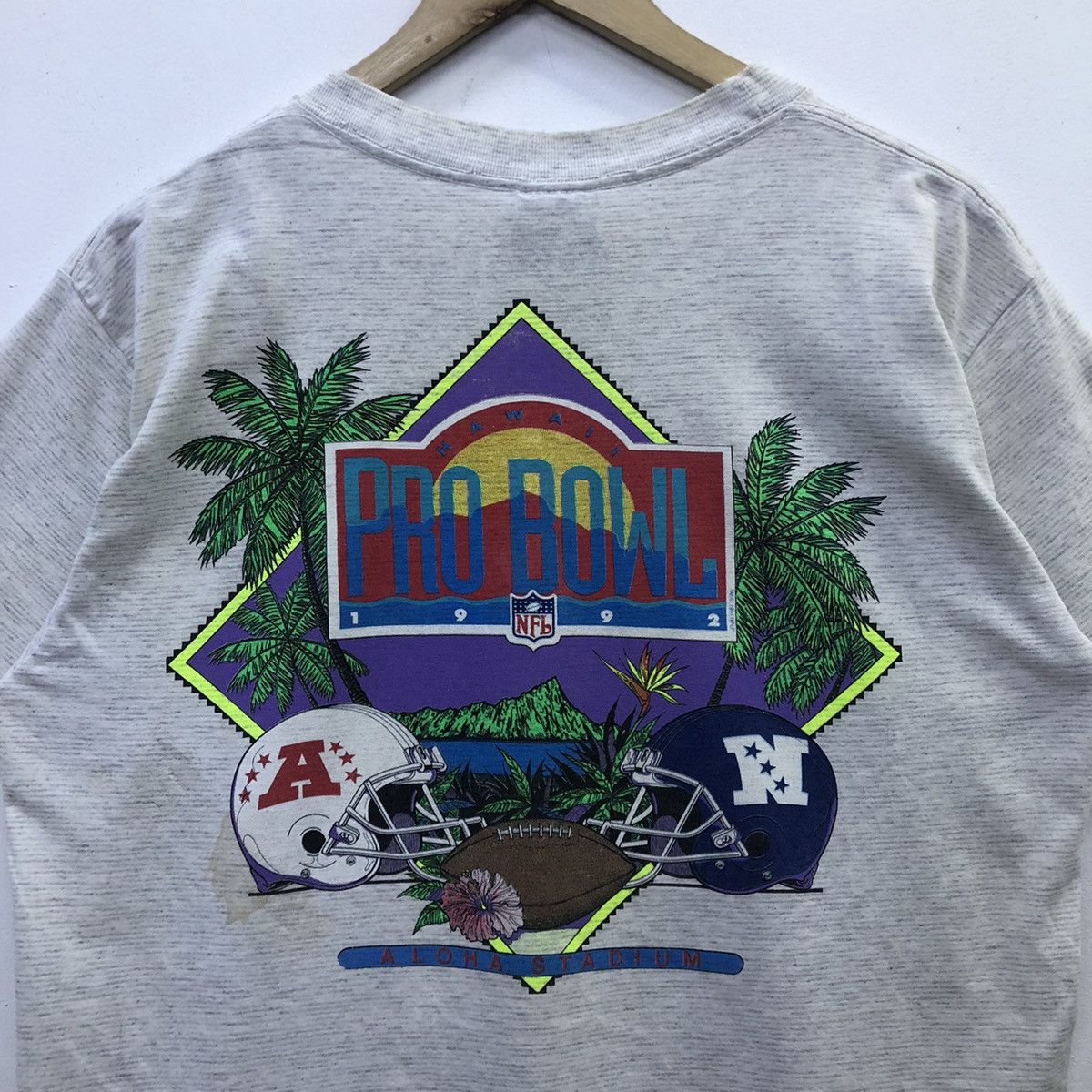 NFL Vintage!! NFL Probowl Hawaii 1992 Backhitt Tshirt Size US L / EU 52-54 / 3 - 3 Thumbnail