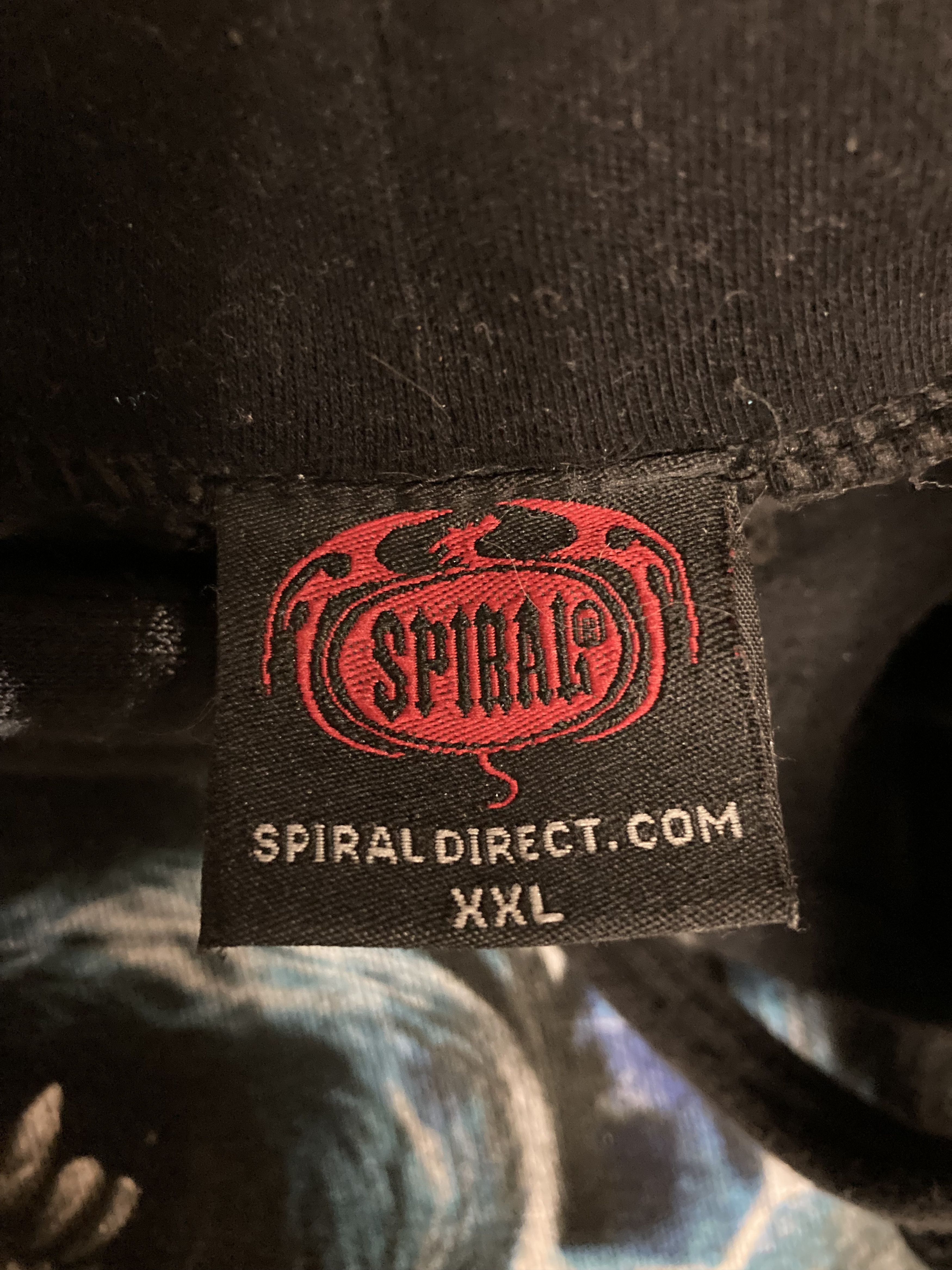 Vintage Skulls and Bones Flaming Spine All Over Print Hoodie Size US XXL / EU 58 / 5 - 6 Thumbnail