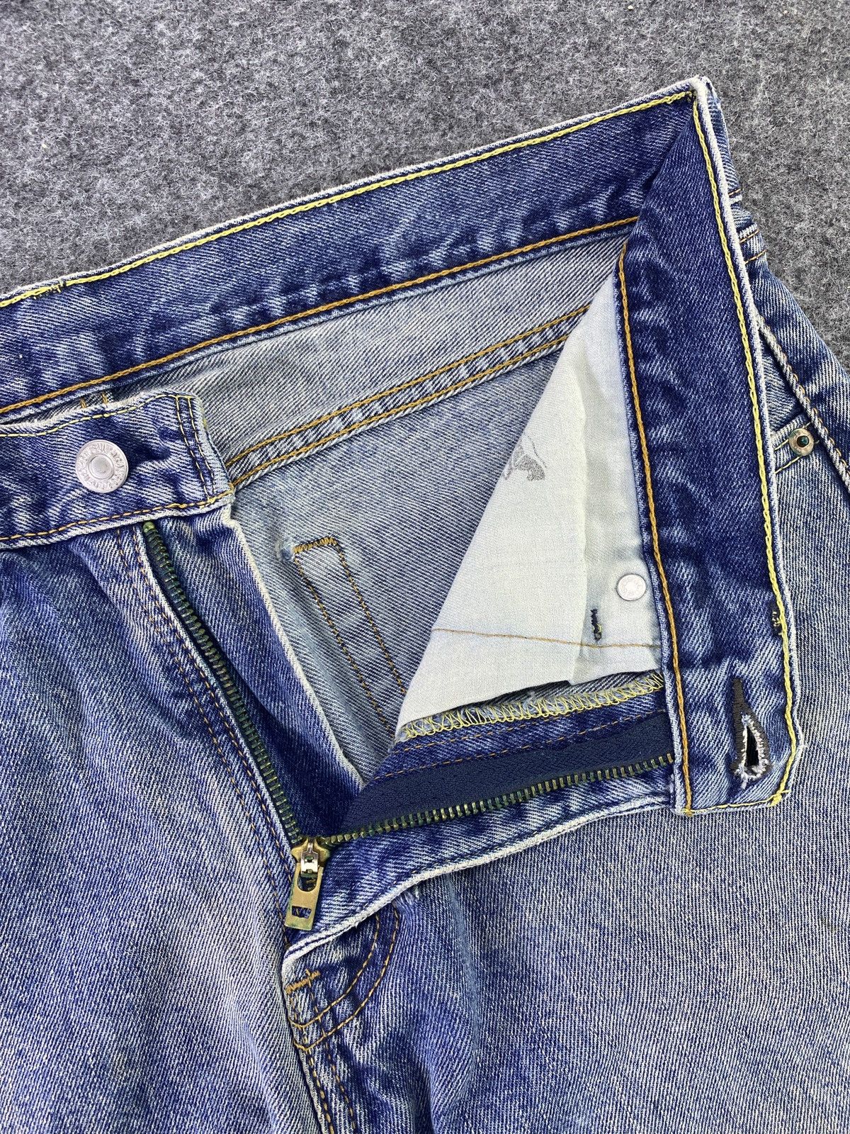 Levi's Levi's vintage 505 Blue Wash Jeans - J565 Size US 34 / EU 50 - 3 Thumbnail