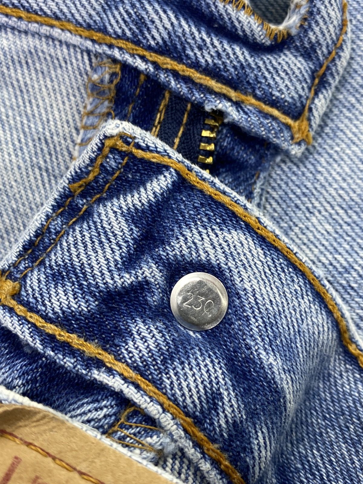 Levi's Levi's vintage 550 Blue Wash Jeans - J566 Size US 29 - 4 Thumbnail
