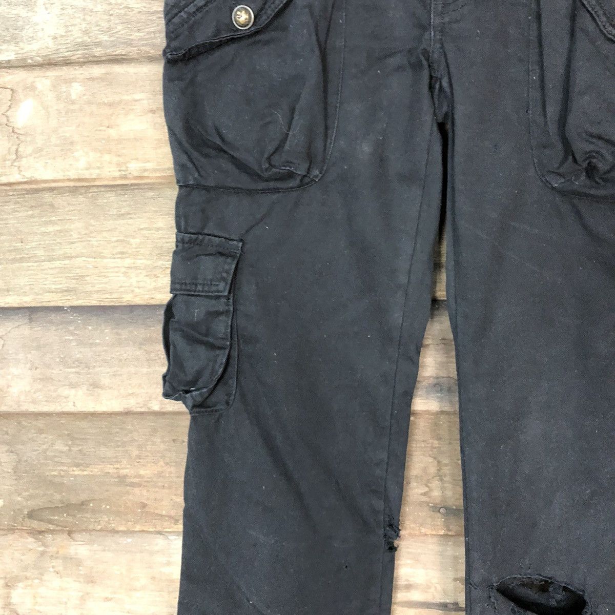 Japanese Brand DL Japan ripped utility multipocket Black Cargo Pants #7048 Size 27" / US 4 / IT 40 - 6 Thumbnail