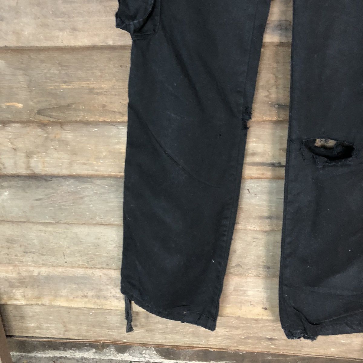 Japanese Brand DL Japan ripped utility multipocket Black Cargo Pants #7048 Size 27" / US 4 / IT 40 - 8 Thumbnail