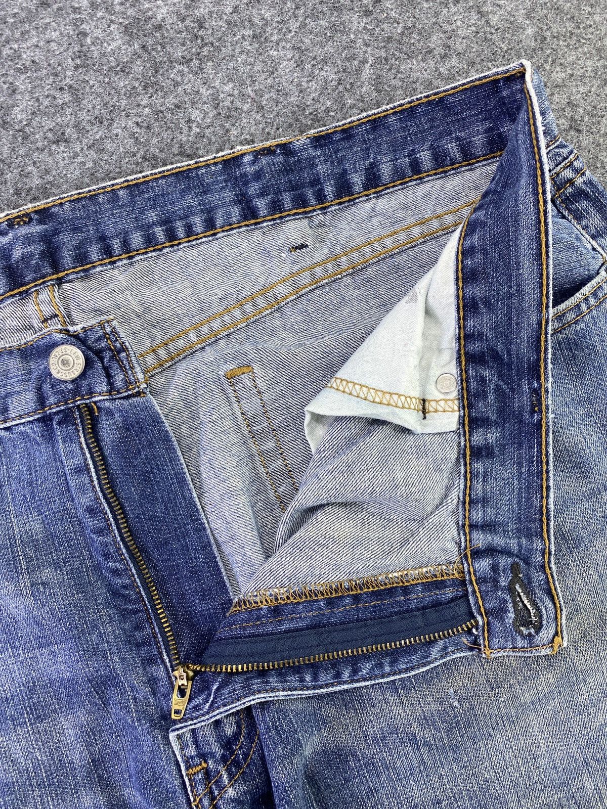 Levi's Levi's vintage 559 Blue Wash Jeans - J571 Size US 43 - 3 Thumbnail