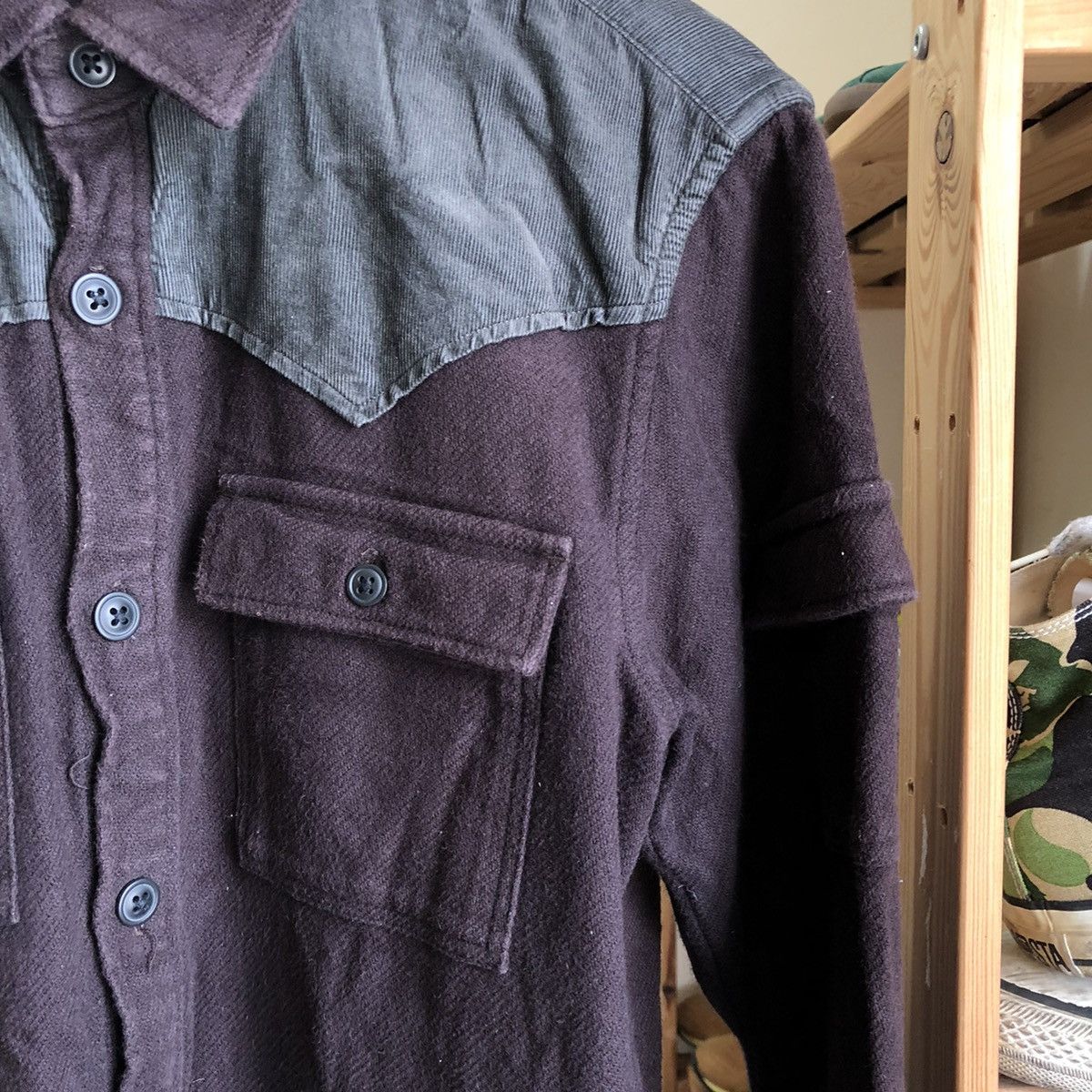 Jun Takahashi × Undercover × Uniqlo Uniqlo Undercover Western Style Button Up Shirt Size US S / EU 44-46 / 1 - 4 Thumbnail