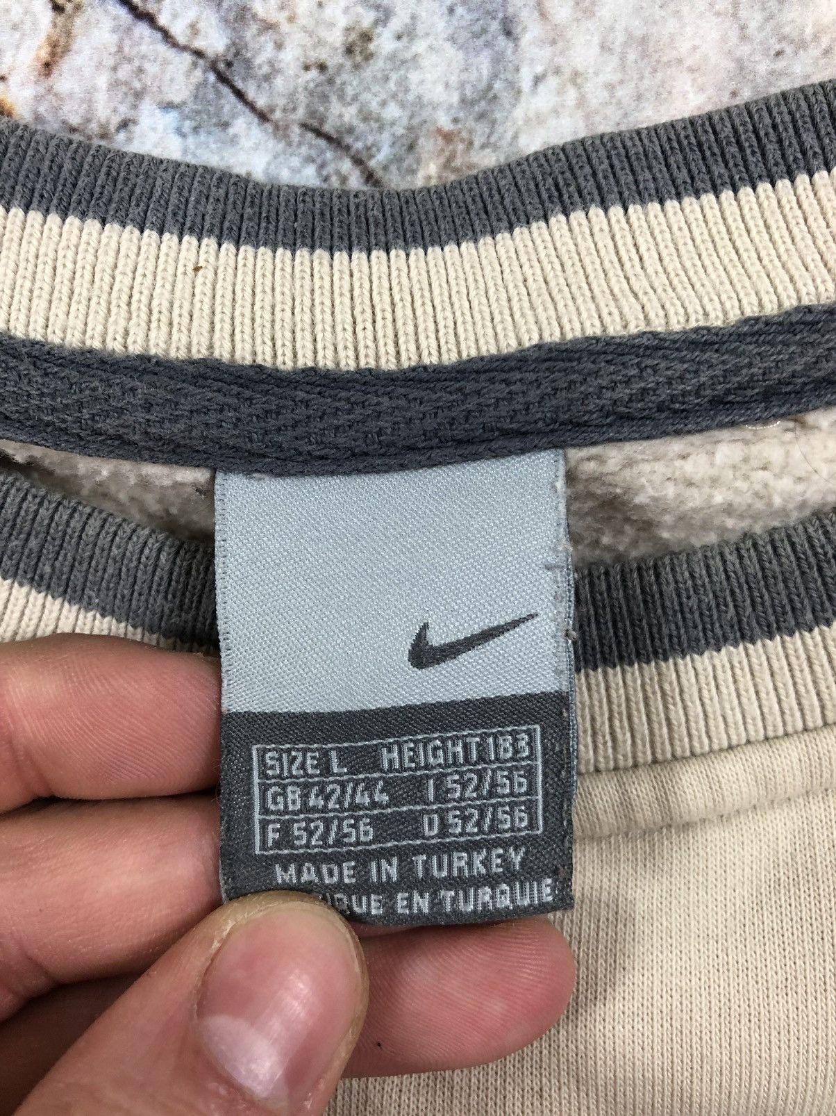 Nike × Vintage Nike vintage sweatshirt big logo Size US L / EU 52-54 / 3 - 3 Thumbnail