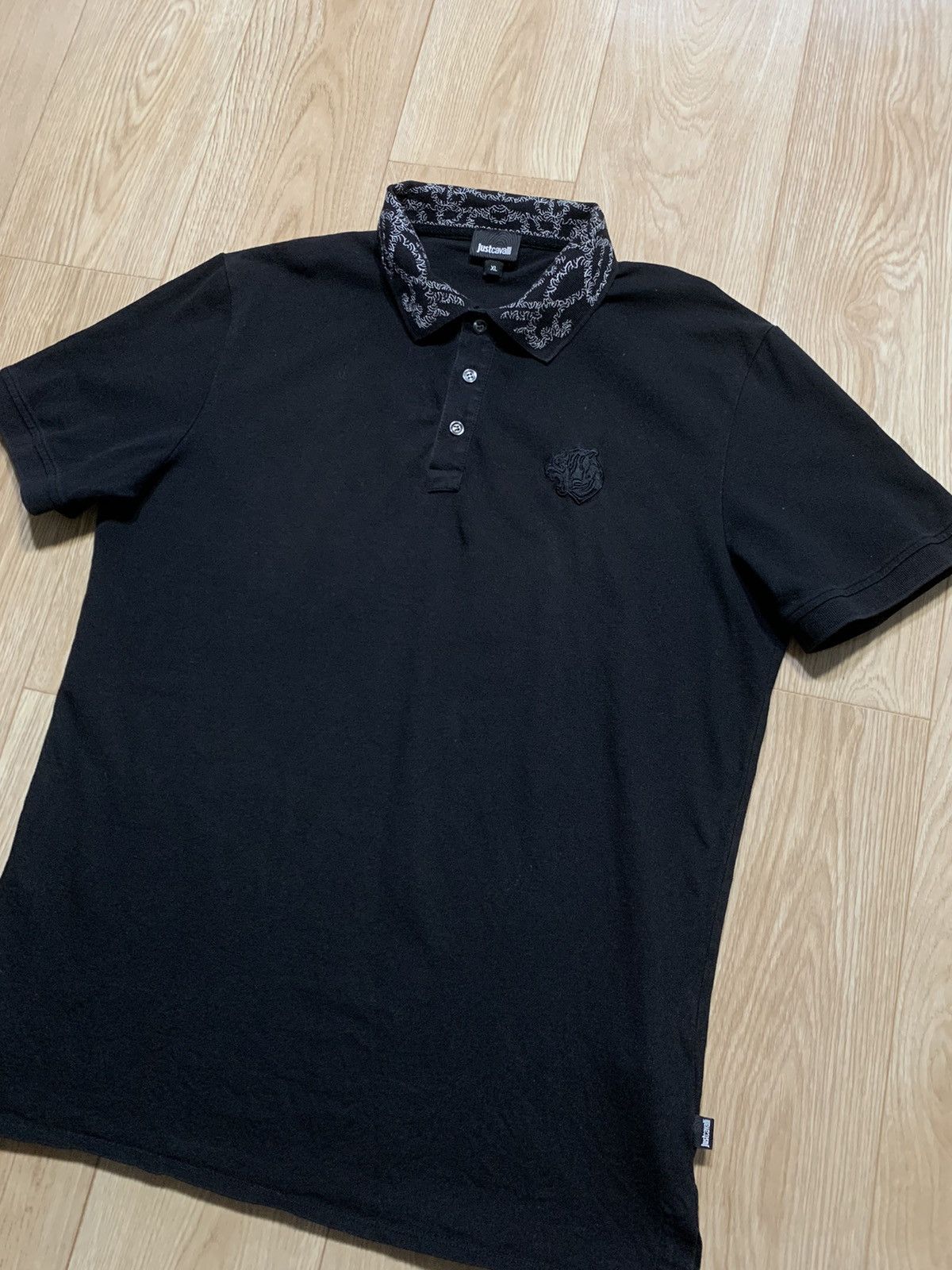 Just Cavalli Just Cavalli Black Tiger Polo Size US XL / EU 56 / 4 - 2 Thumbnail