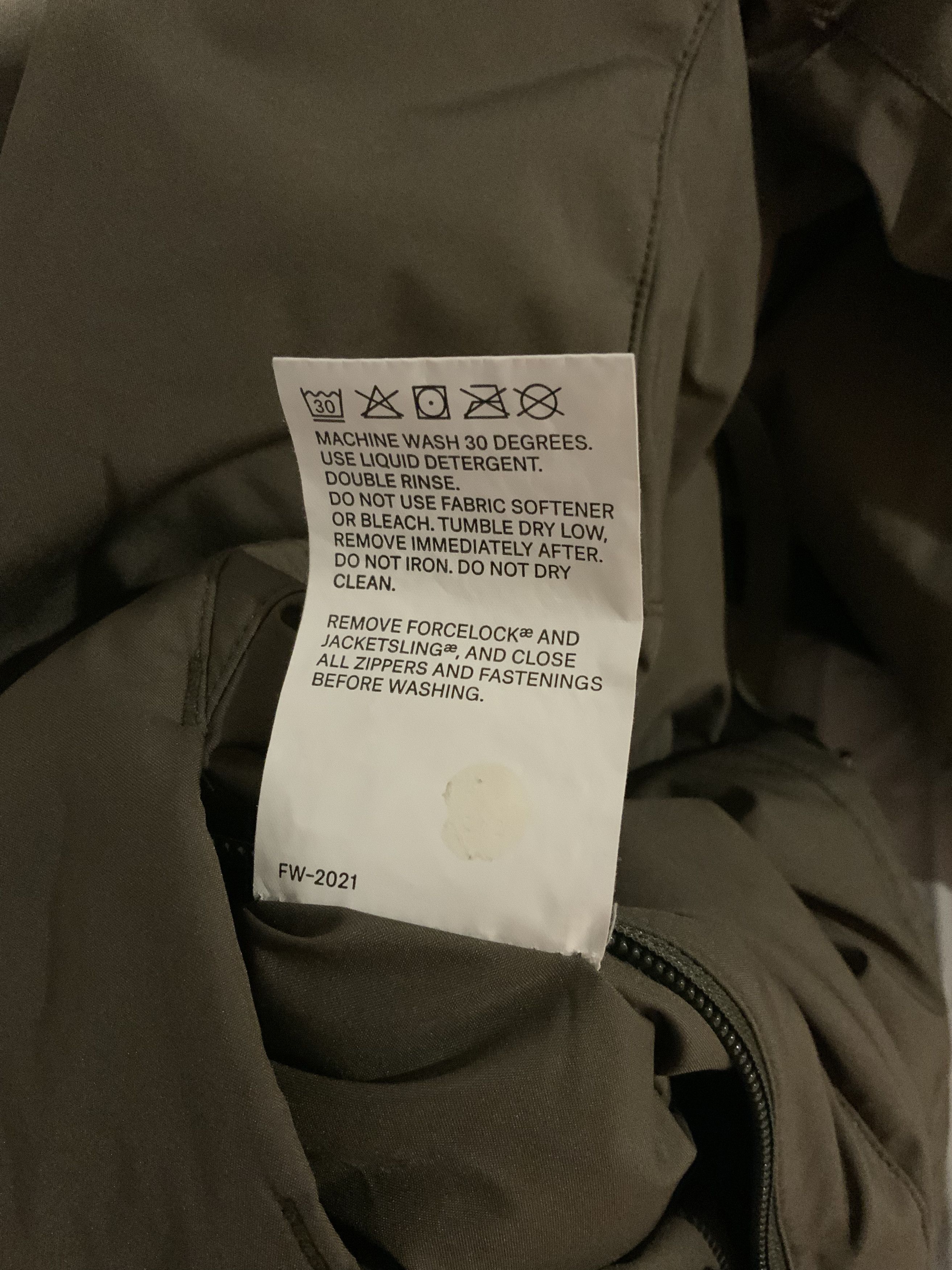 Acronym J68-PL raf Size US L / EU 52-54 / 3 - 9 Thumbnail