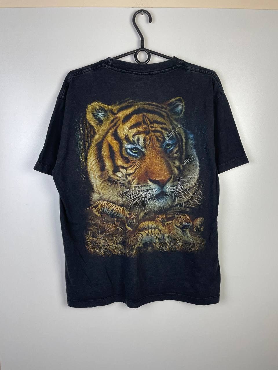 Tiger of Sweden Tiger vintage t-shirt size L Size US L / EU 52-54 / 3 - 3 Thumbnail