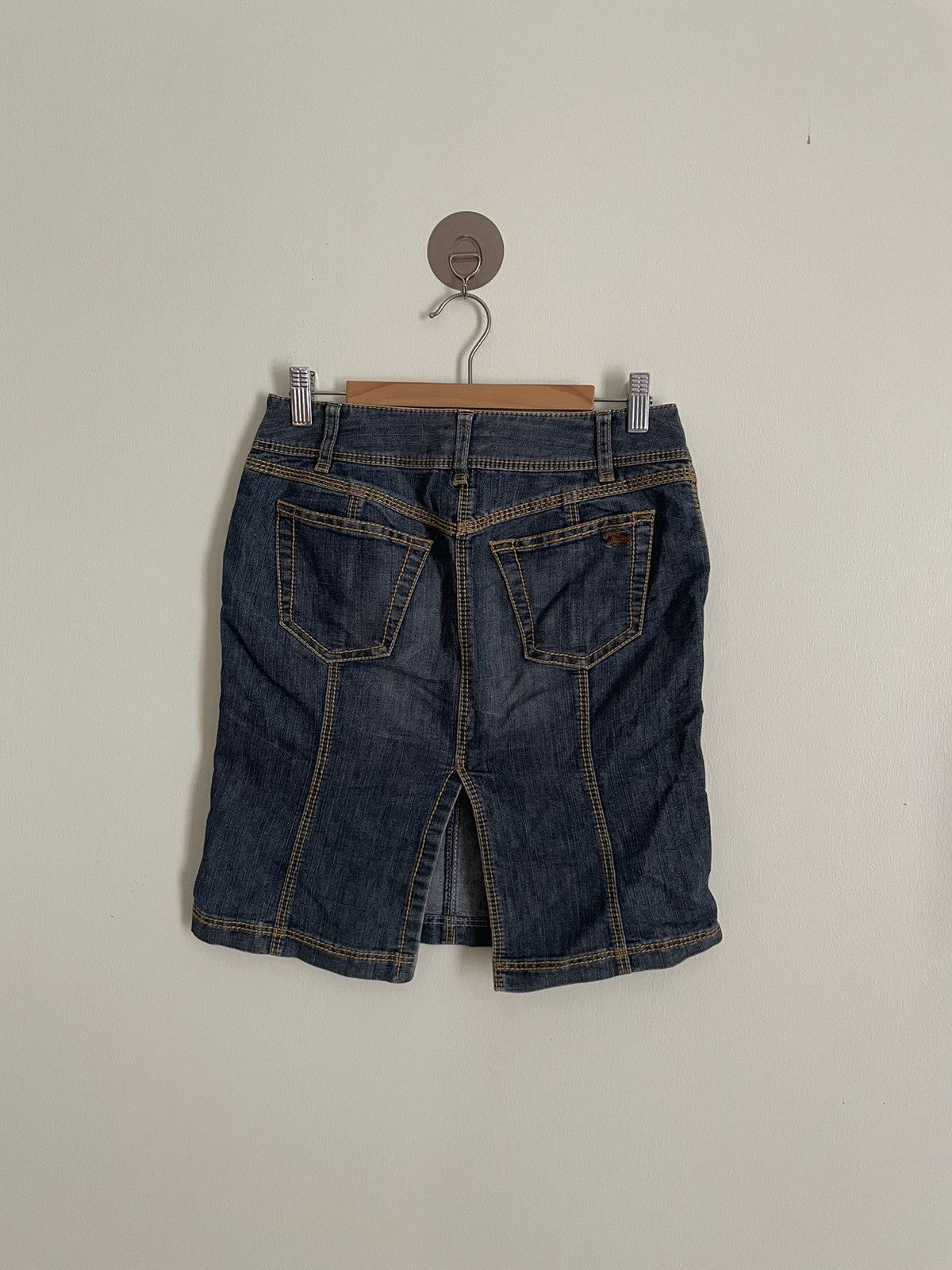 Burberry Burberry London Blue Label Denim Mini Skirts Size 28" / US 6 / IT 42 - 2 Thumbnail