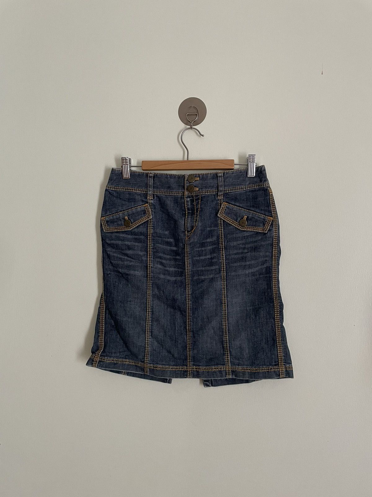 BURBERRY BLUE LABEL denim mini skirt