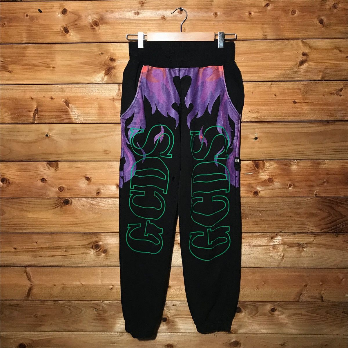 GCDS GCDS Italy flame sweatpants joggers Size US 30 / EU 46 - 1 Thumbnail