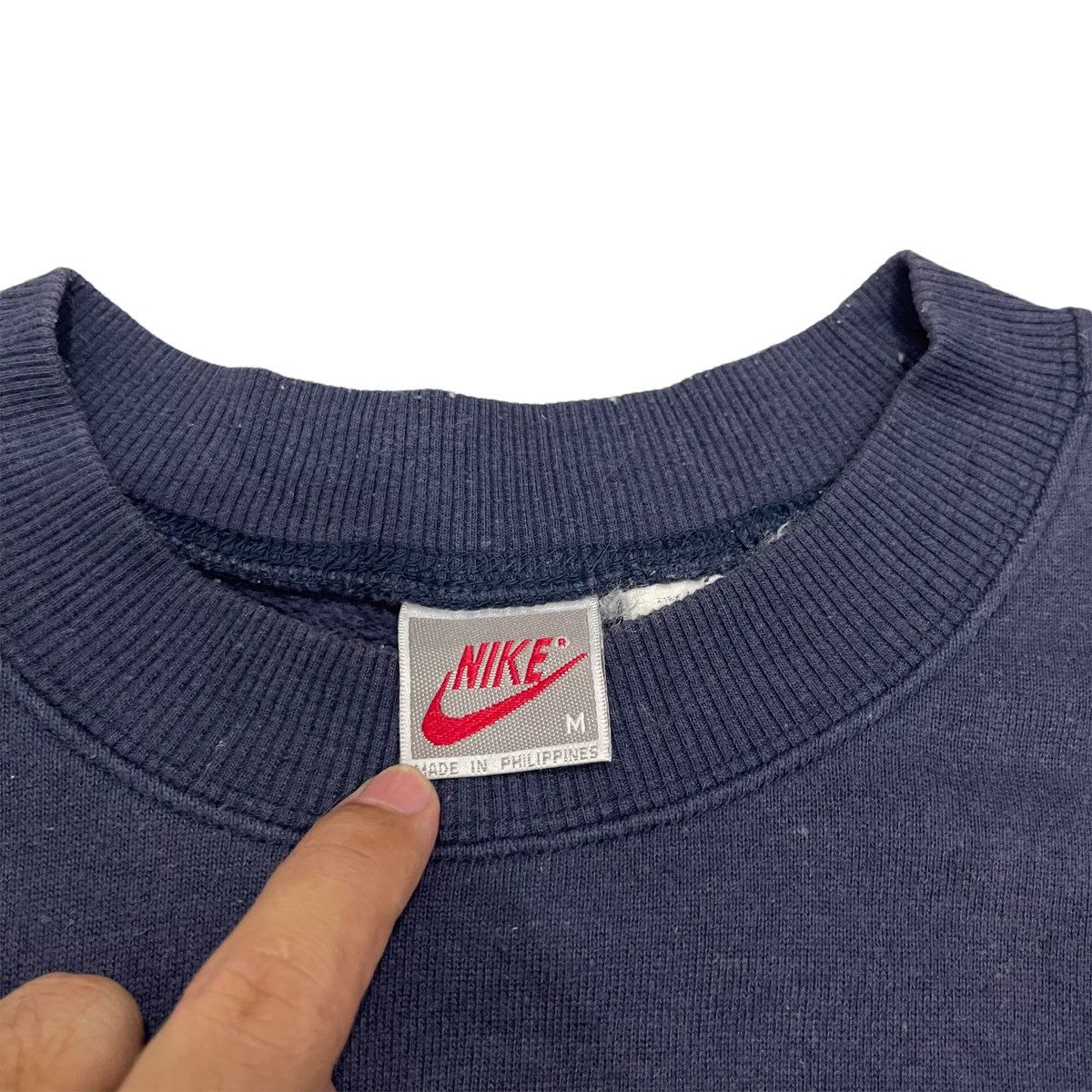 Nike × Vintage 90s Nike Mini Swoosh Crewneck Size US M / EU 48-50 / 2 - 4 Thumbnail