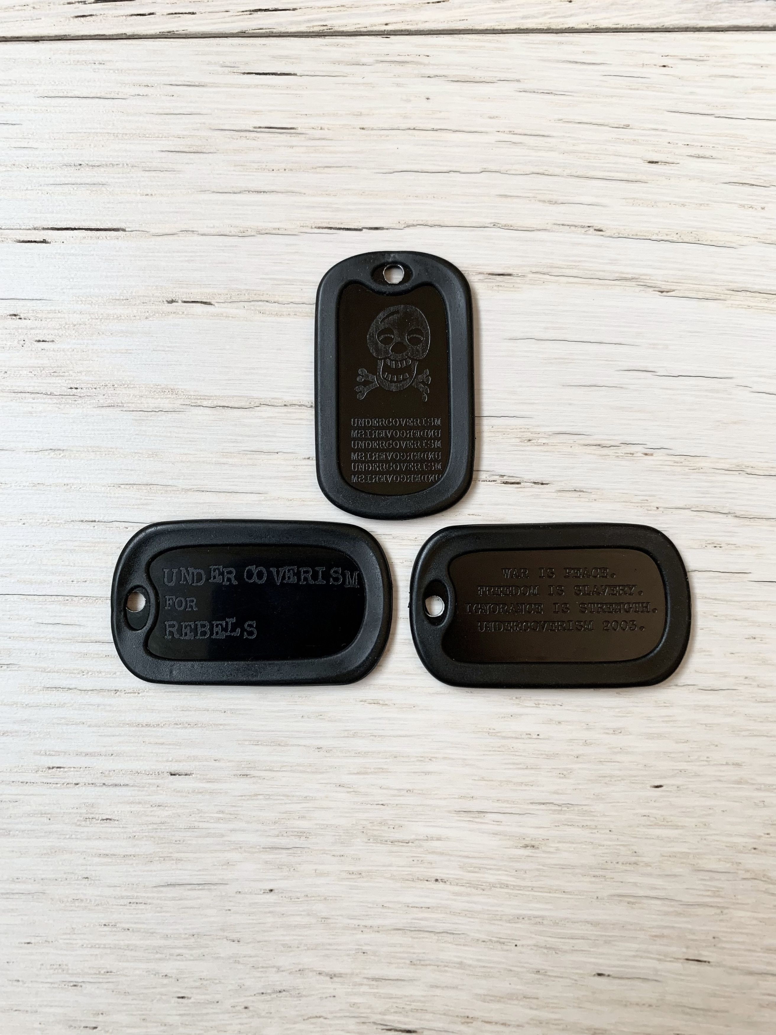 Undercover Undercover AW03 “Paper Doll” Dog Tags Size ONE SIZE - 5 Thumbnail