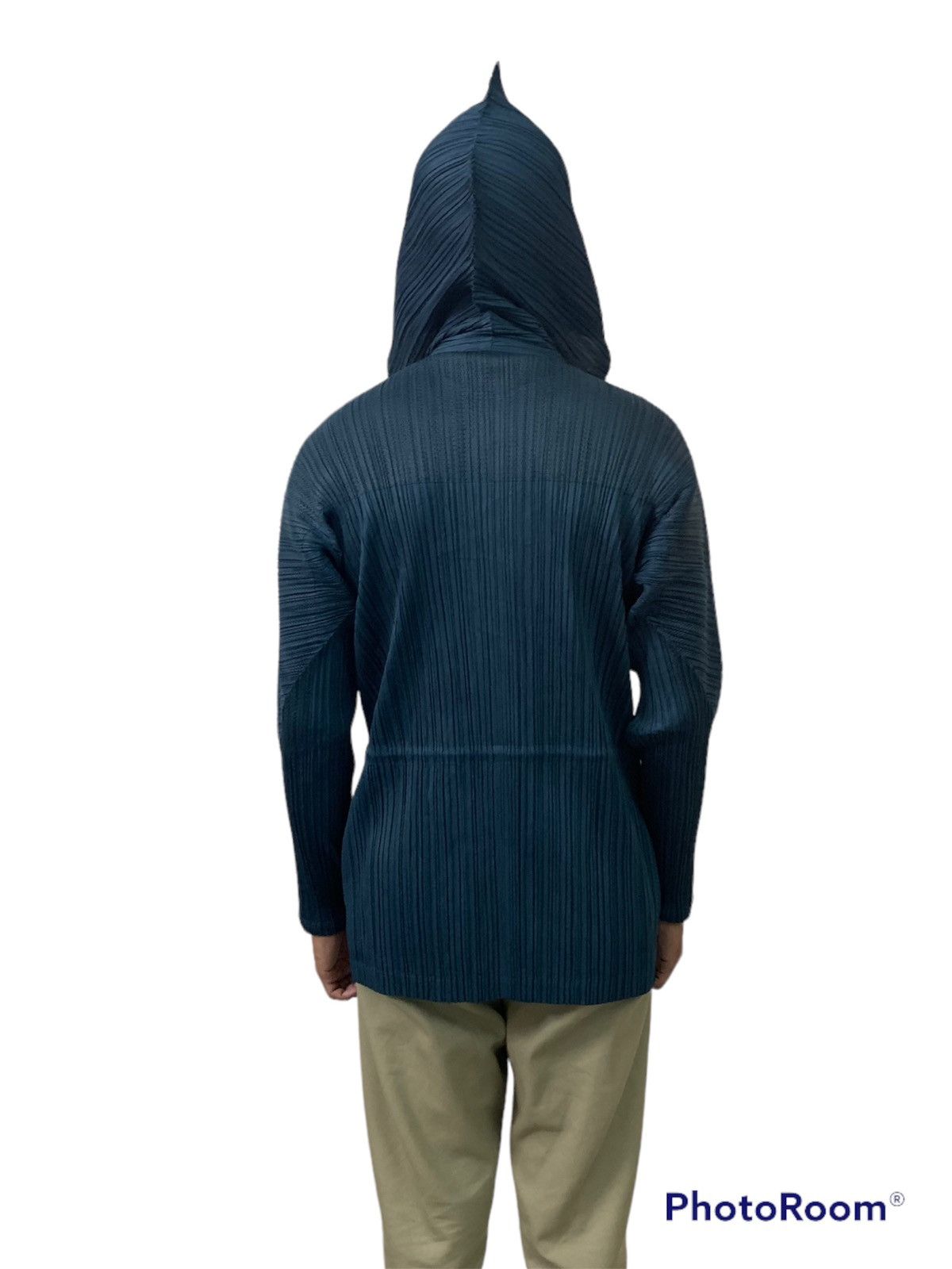 Issey Miyake PLEATS PLEASE ISSEY MIYAKE HOODIE TAPERED SLEEVES WOMEN Size US M / EU 48-50 / 2 - 2 Thumbnail