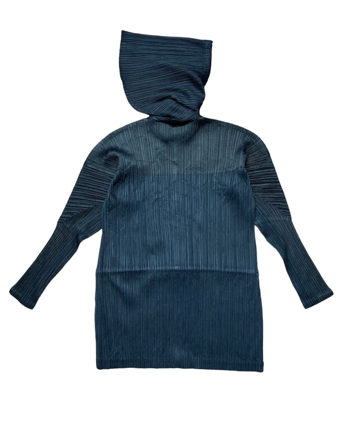 Issey Miyake PLEATS PLEASE ISSEY MIYAKE HOODIE TAPERED SLEEVES WOMEN Size US M / EU 48-50 / 2 - 4 Thumbnail