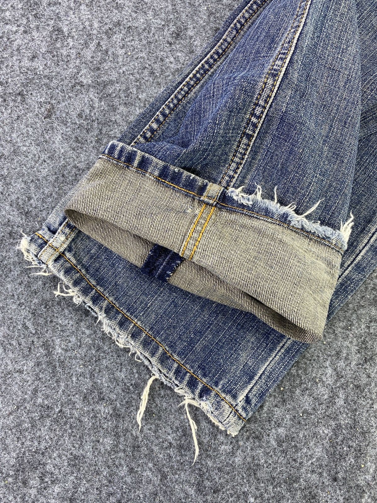 Levi's Vintage Levi's 559 Distressed Jeans - J574 Size US 32 / EU 48 - 6 Thumbnail
