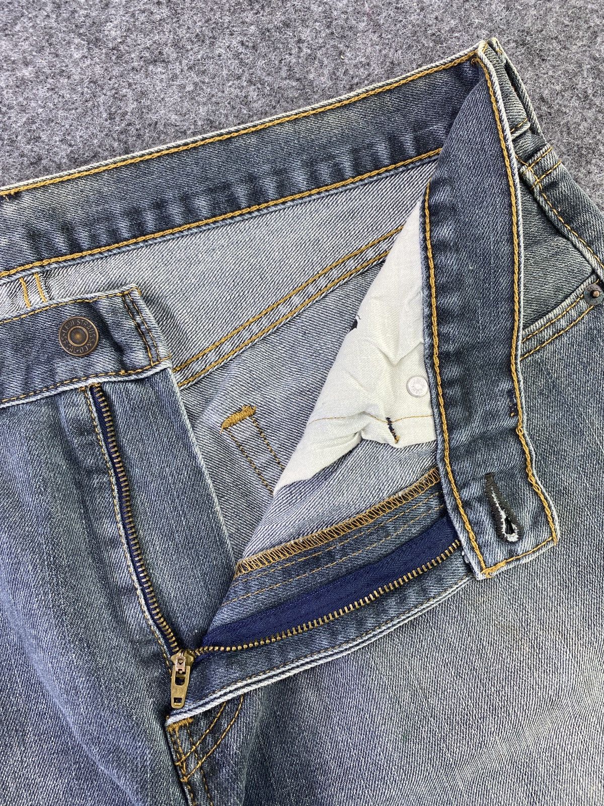 Vintage Levis 559 Jeans - J575
