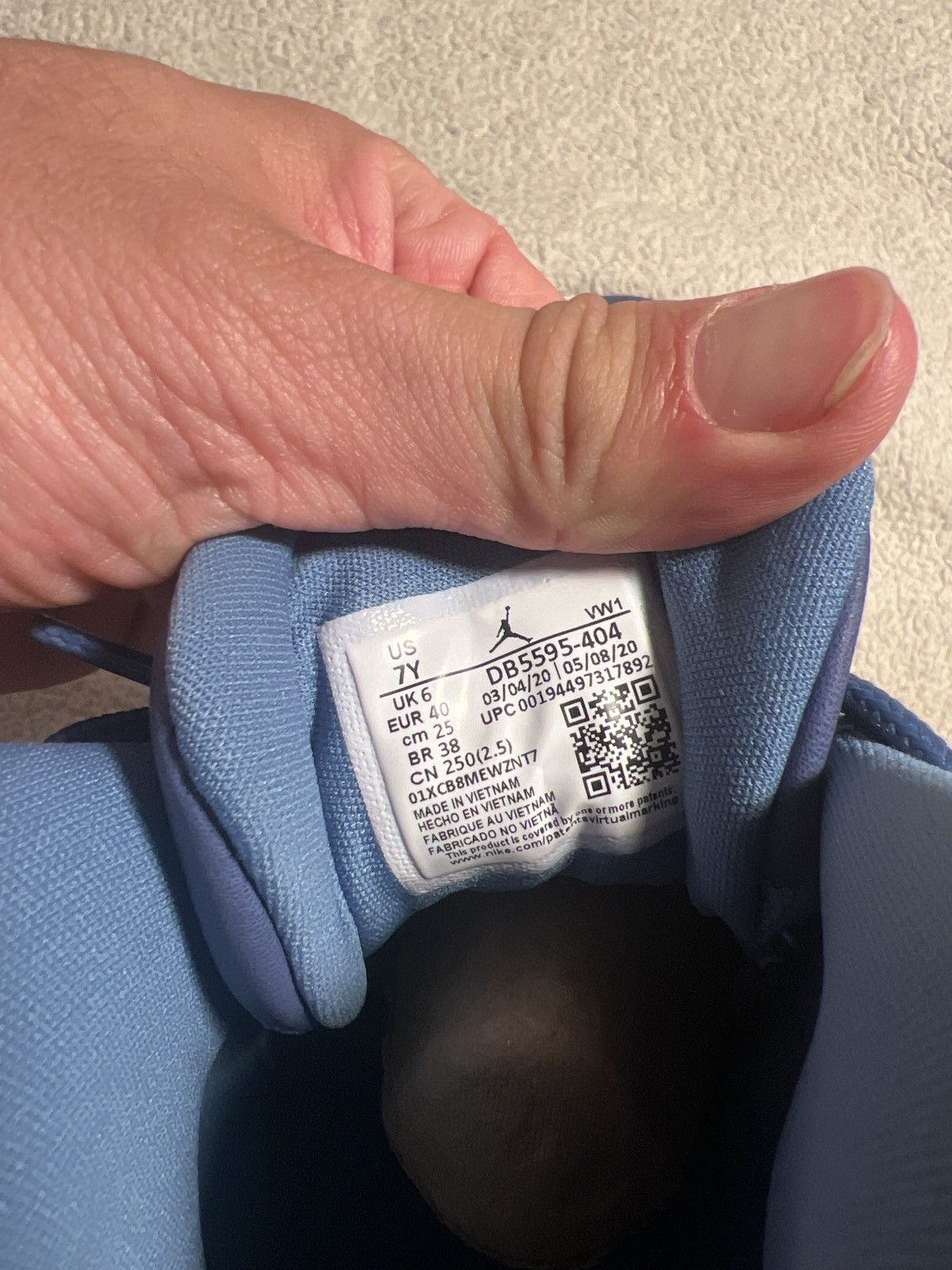 Jordan Brand Air Jordan 12 Retro Indigo (GS) Size US 7 / EU 40 - 5 Thumbnail