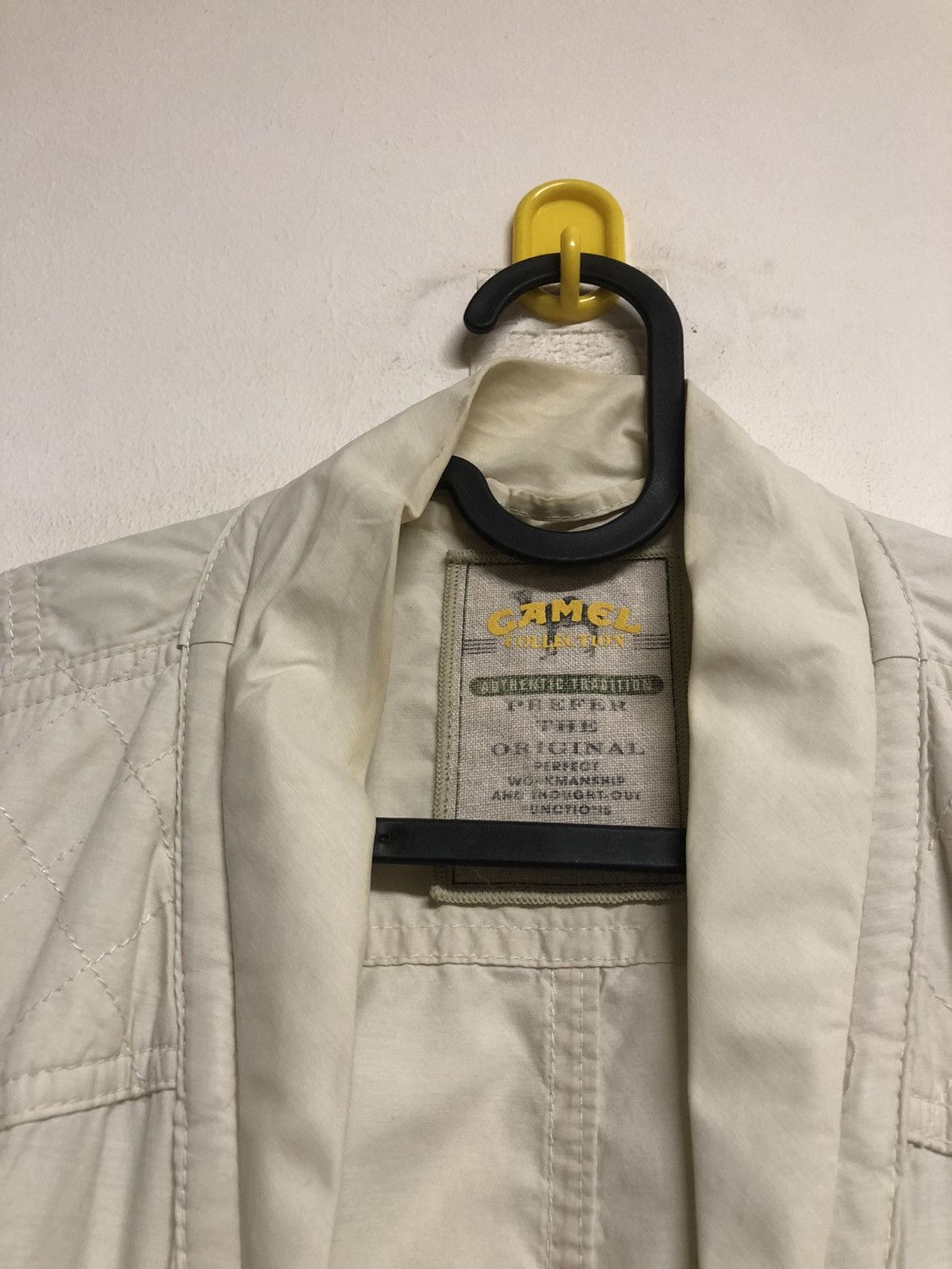 Camel × Designer × Vintage Camel vintage multi pocket vest 90s Size US L / EU 52-54 / 3 - 5 Thumbnail