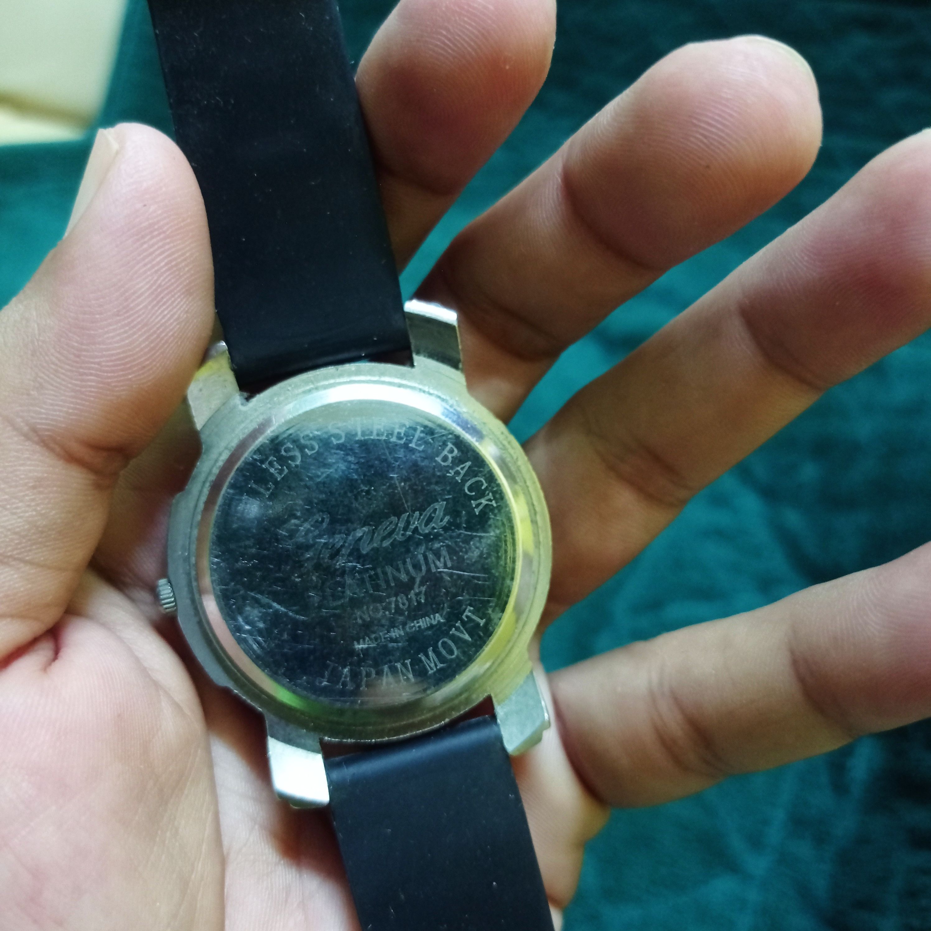 Vintage HOT ITEM🔥Geneva Platinum Watch by Japan Engine Movement Size ONE SIZE - 3 Thumbnail