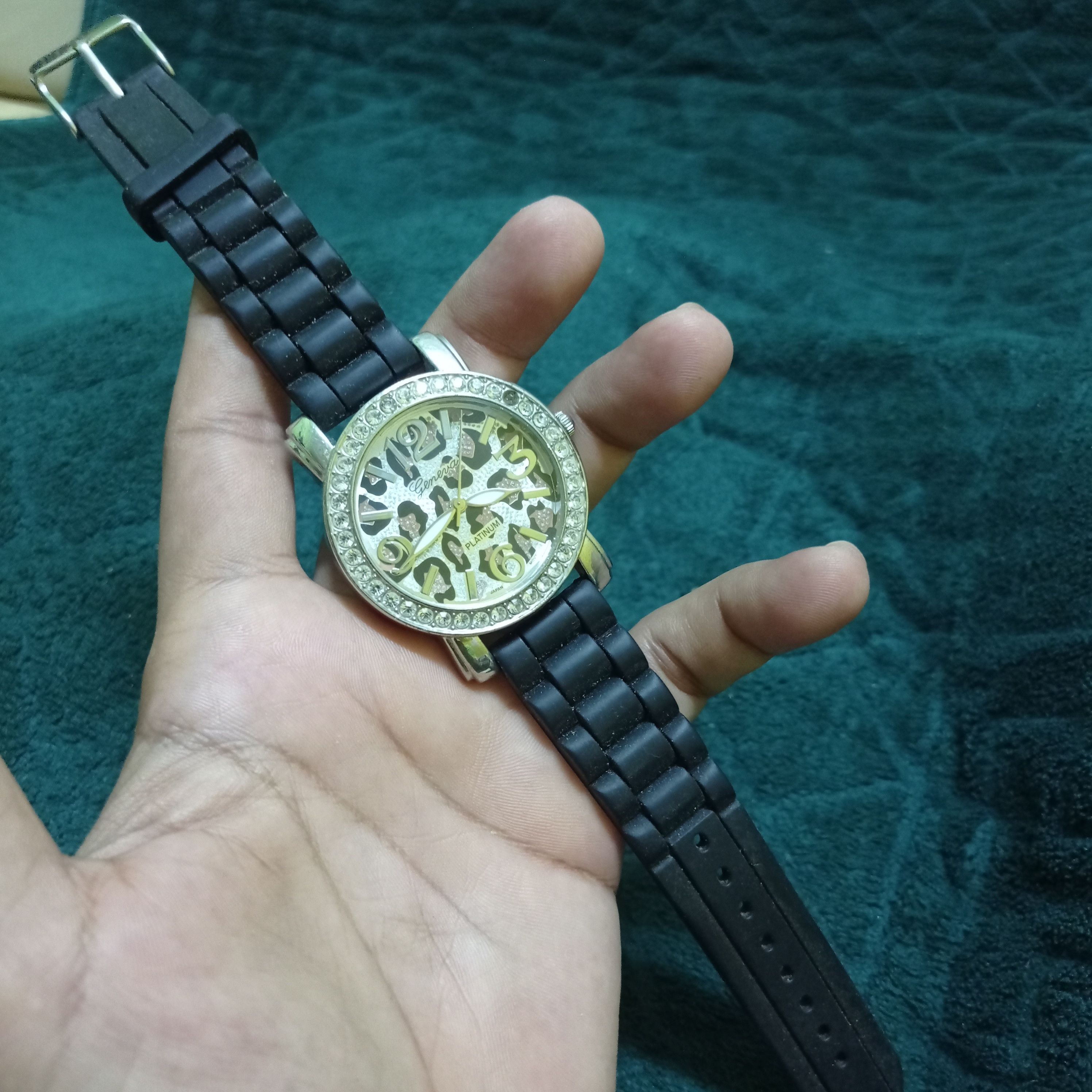 Vintage HOT ITEM🔥Geneva Platinum Watch by Japan Engine Movement Size ONE SIZE - 6 Thumbnail