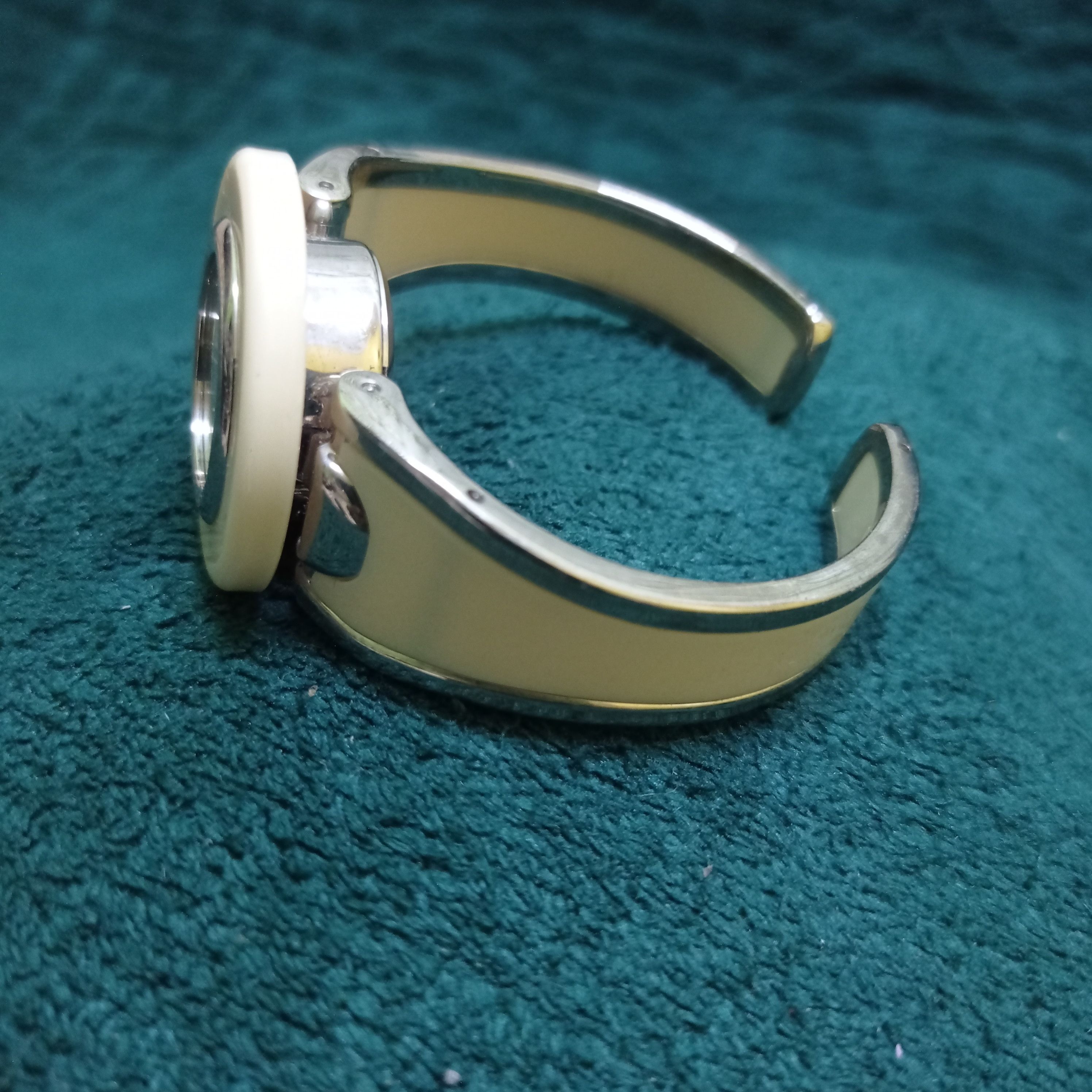 Japanese Brand Vintage "Focus" Quartz Japan Ladies Watch (Flexible Strap) Size ONE SIZE - 9 Thumbnail