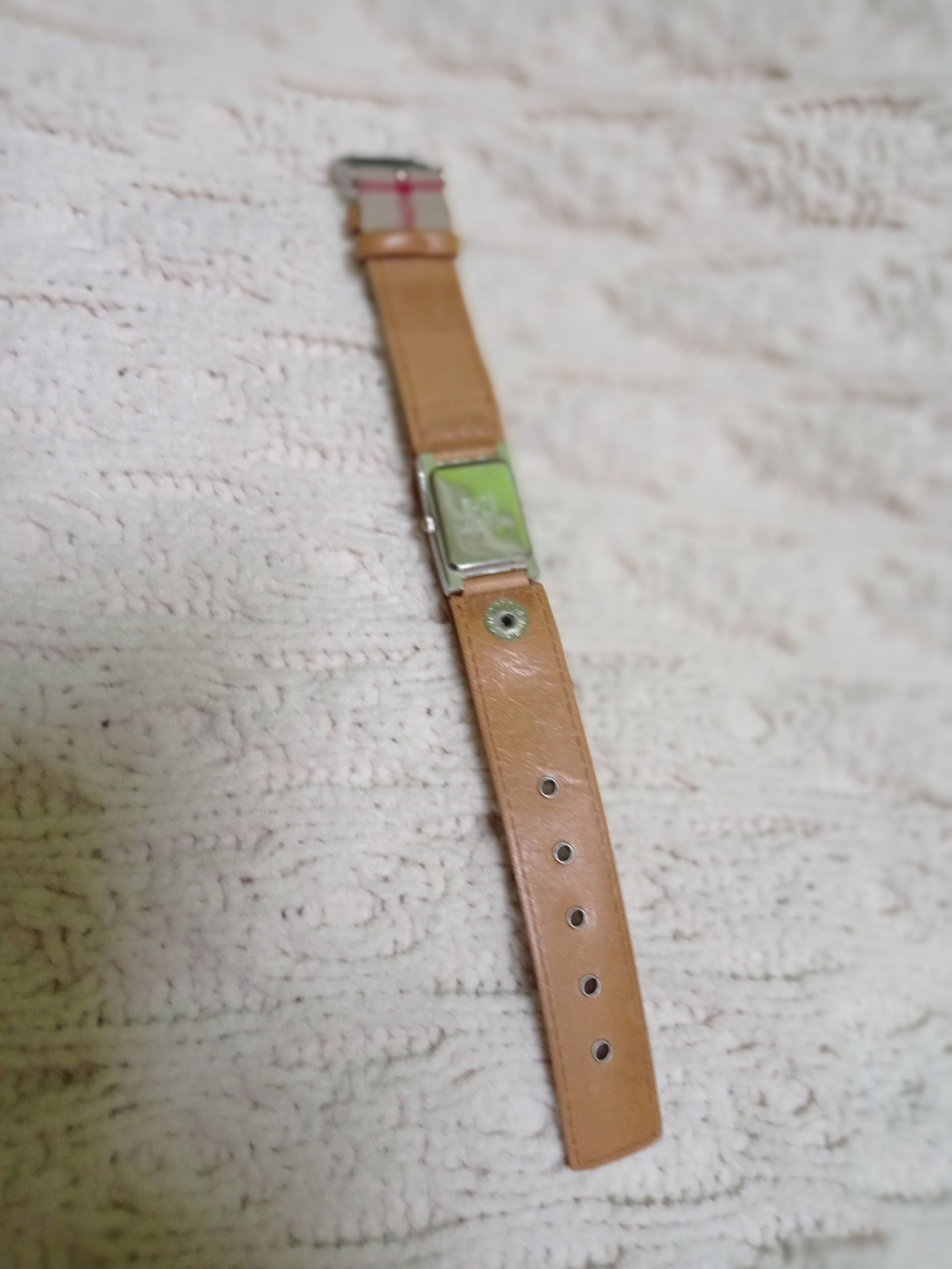 Other RETRO ELITE WATCH DESIGN LIKE BURBERRY LONDON. Size ONE SIZE - 8 Thumbnail