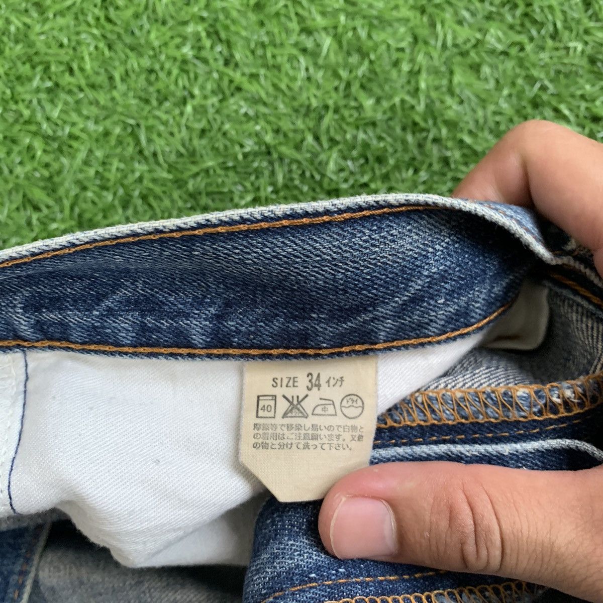 Levi's × Vintage Vintage 2000s Distressed 505 Levis Jeans Size US 34 / EU 50 - 15 Thumbnail