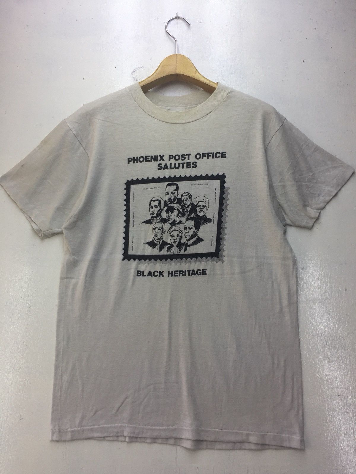 Hanes Vintage Salute Black Heritage Stamp Print Shirt Size US L / EU 52-54 / 3 - 1 Thumbnail