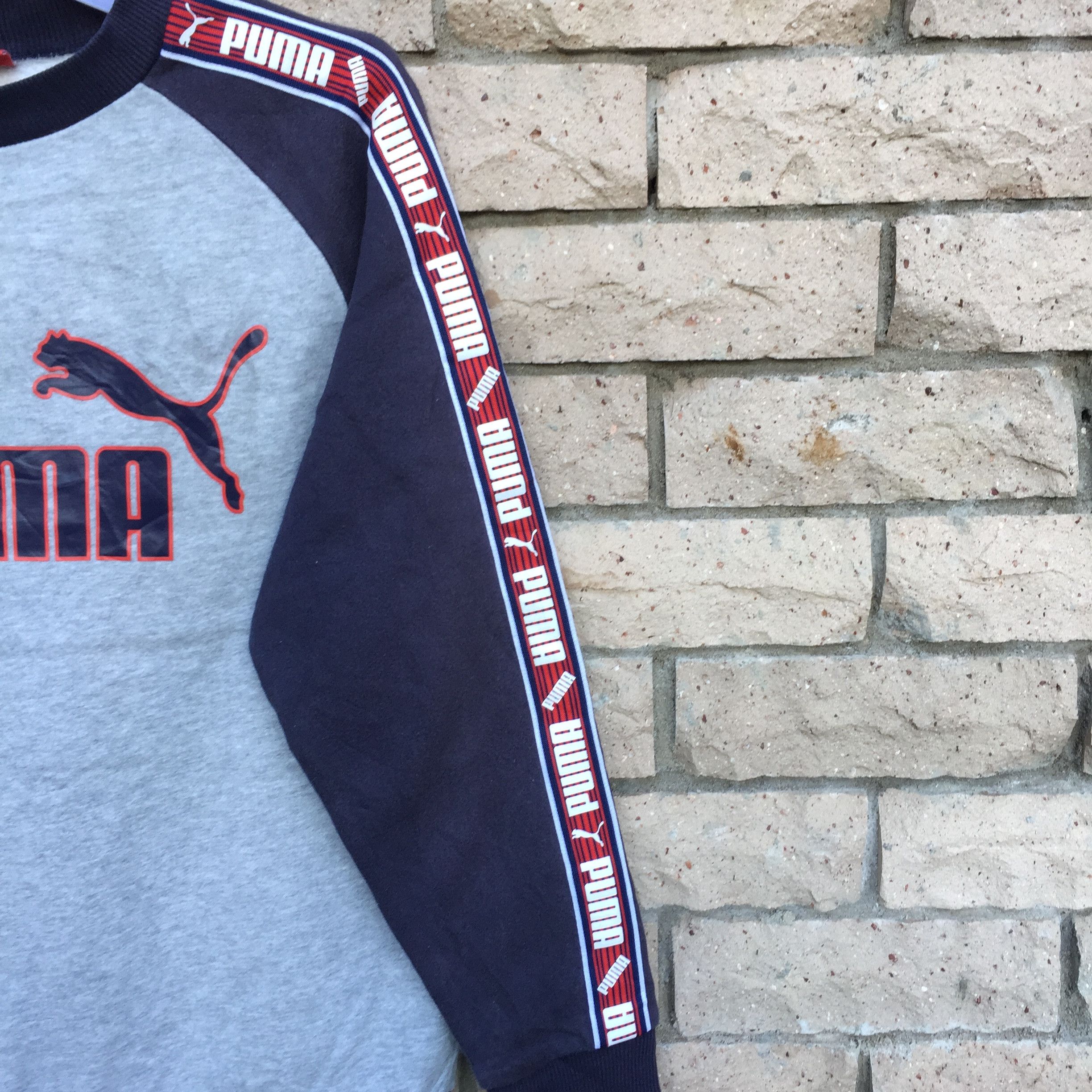 Puma PUMA sweatshirt spell out big logo.. striped logo.. Size US S / EU 44-46 / 1 - 4 Thumbnail