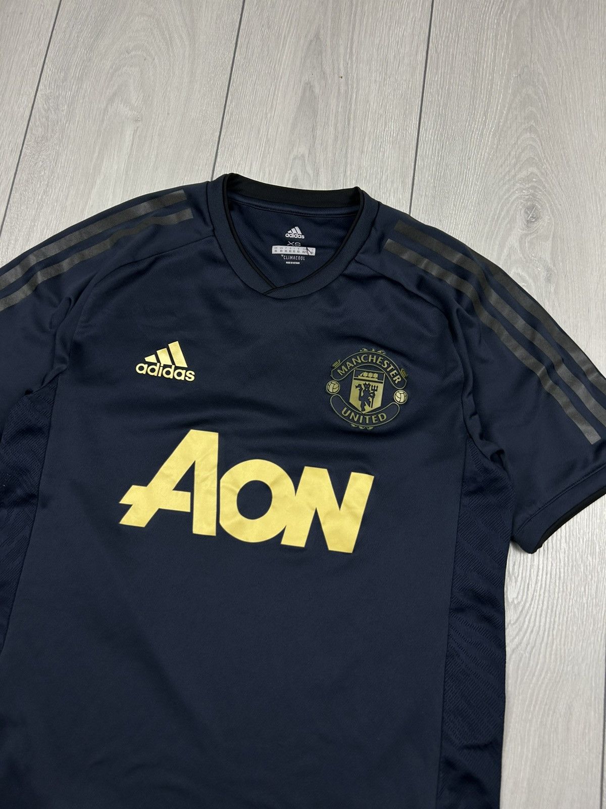 Adidas Manchester United Adidas Soccer Jersey 2018 size Xs Size US XS / EU 42 / 0 - 2 Thumbnail