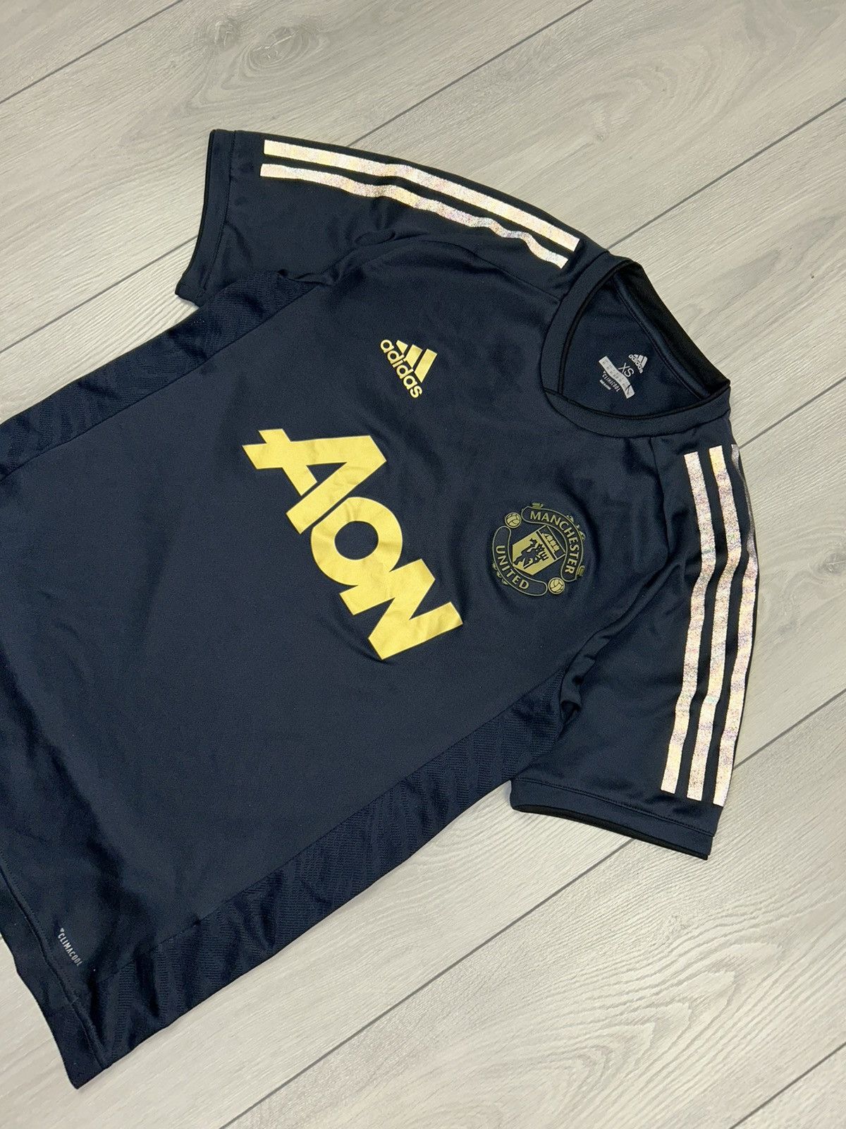 Adidas Manchester United Adidas Soccer Jersey 2018 size Xs Size US XS / EU 42 / 0 - 4 Thumbnail