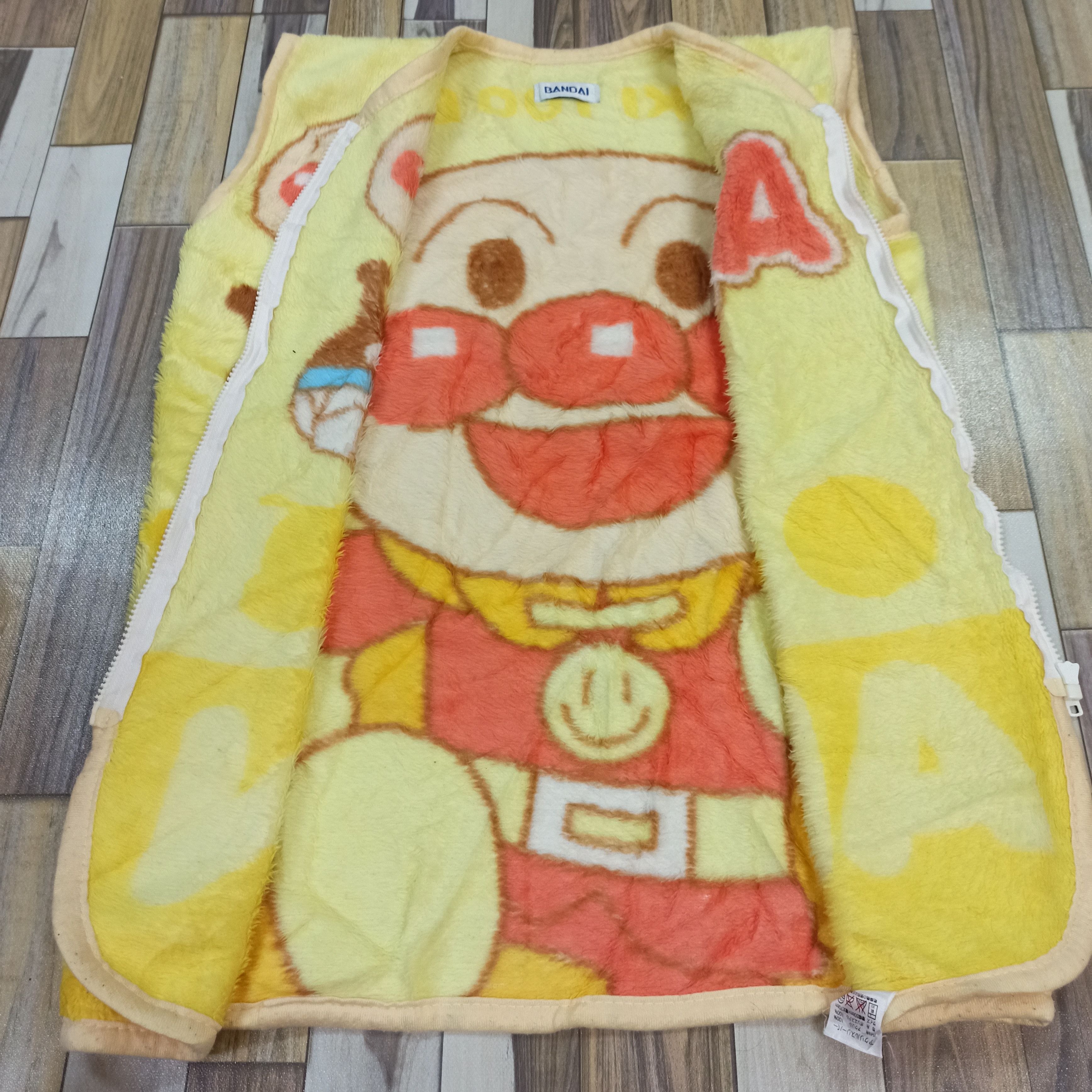 Anime BANDAI Anime Anpanman cartoon character vest Fleece Size US M / EU 48-50 / 2 - 7 Thumbnail