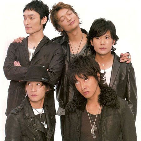 Band Tees ⚡️𝐐𝐔𝐈𝐂𝐊 𝐒𝐀𝐋𝐄 2002 SMAP NEVER ENDING J idols Size US L / EU 52-54 / 3 - 8 Thumbnail