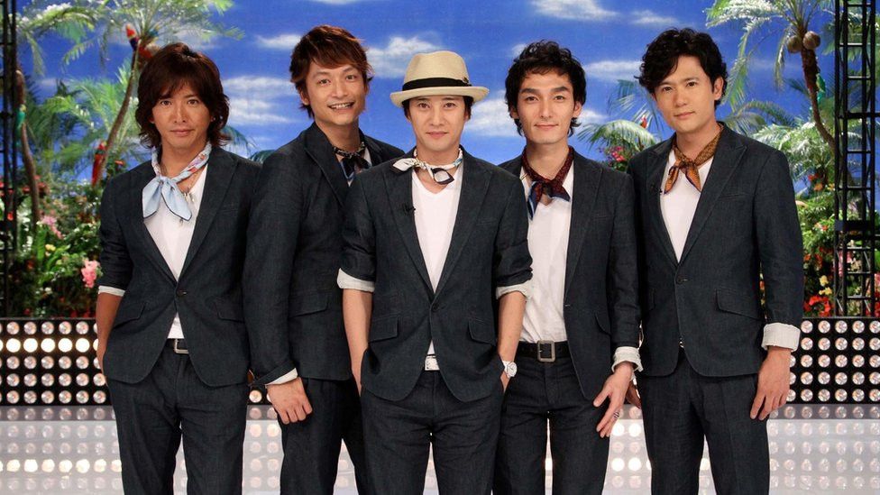 Band Tees ⚡️𝐐𝐔𝐈𝐂𝐊 𝐒𝐀𝐋𝐄 2002 SMAP NEVER ENDING J idols Size US L / EU 52-54 / 3 - 9 Thumbnail