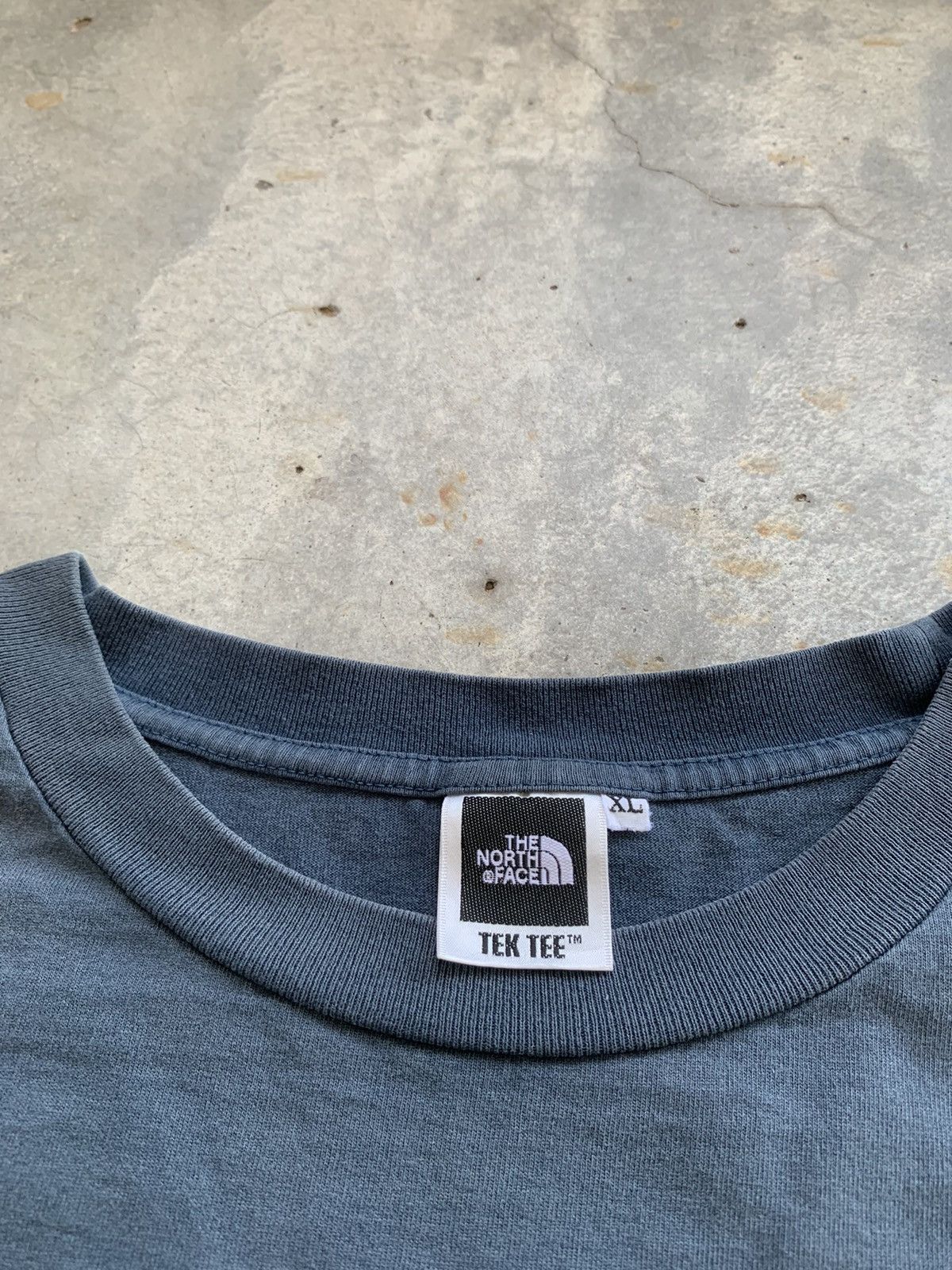 The North Face Vintage The North Face Sun Faded Tshirt Size US L / EU 52-54 / 3 - 3 Thumbnail