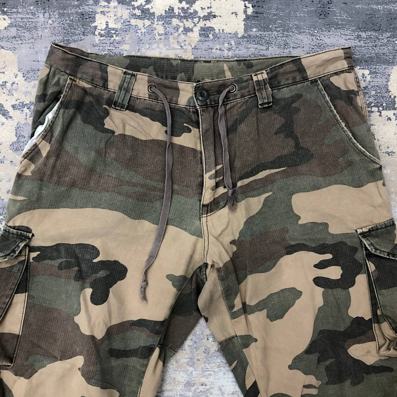 Alpha Industries P470 ALPHA INDUSTRIES INC. CAMO CARGO SHORT PANTS Size US 33 - 3 Thumbnail