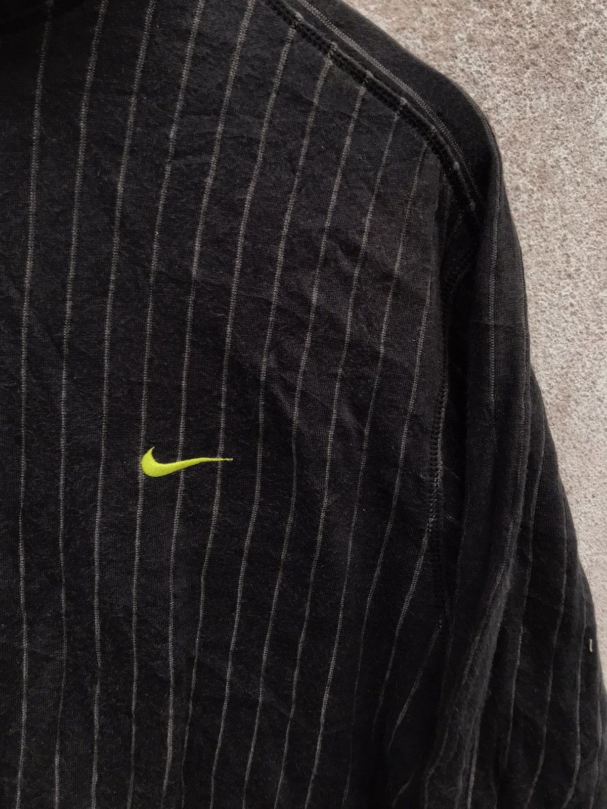 Nike Vintage Thrashed Faded Nike Golf Halfzip Sweater Size US L / EU 52-54 / 3 - 3 Thumbnail