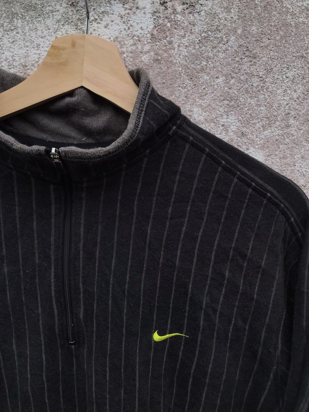 Nike Vintage Thrashed Faded Nike Golf Halfzip Sweater Size US L / EU 52-54 / 3 - 2 Thumbnail