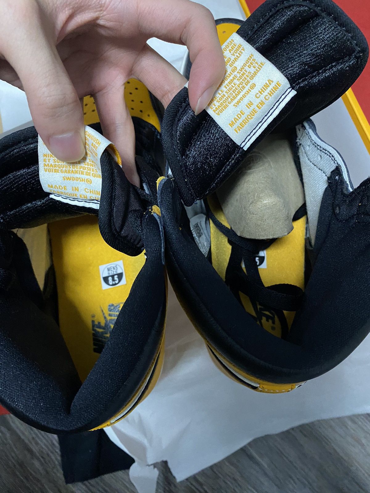 Jordan Brand Nike air jordan 1 retro og high taxi Size US 8.5 / EU 41-42 - 7 Thumbnail