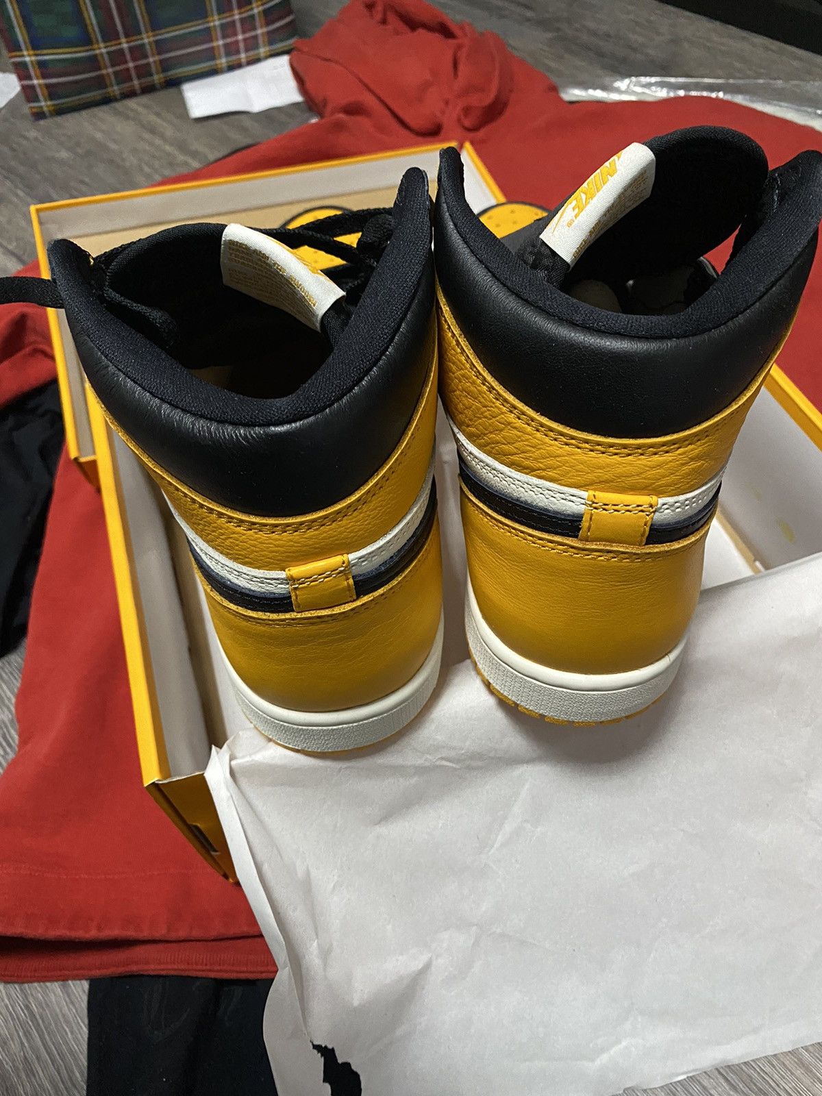 Jordan Brand Nike air jordan 1 retro og high taxi Size US 8.5 / EU 41-42 - 6 Thumbnail