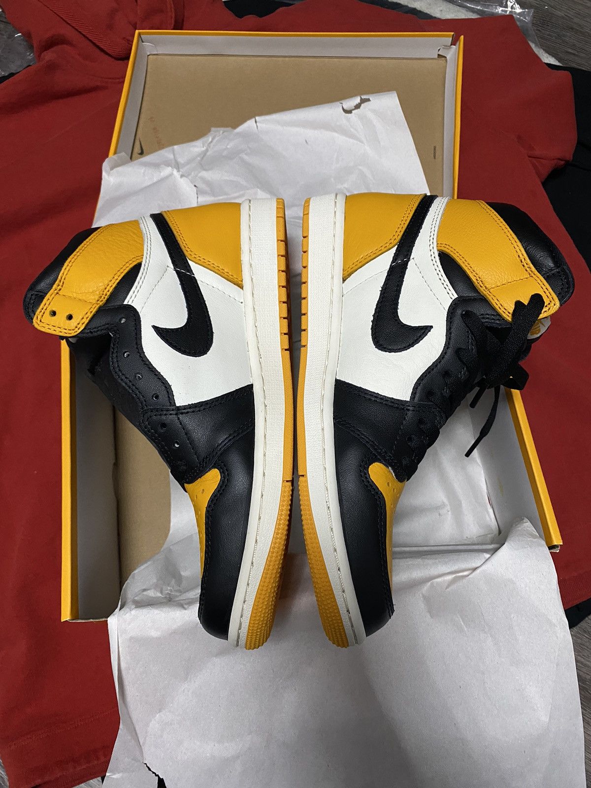 Jordan Brand Nike air jordan 1 retro og high taxi Size US 8.5 / EU 41-42 - 2 Thumbnail