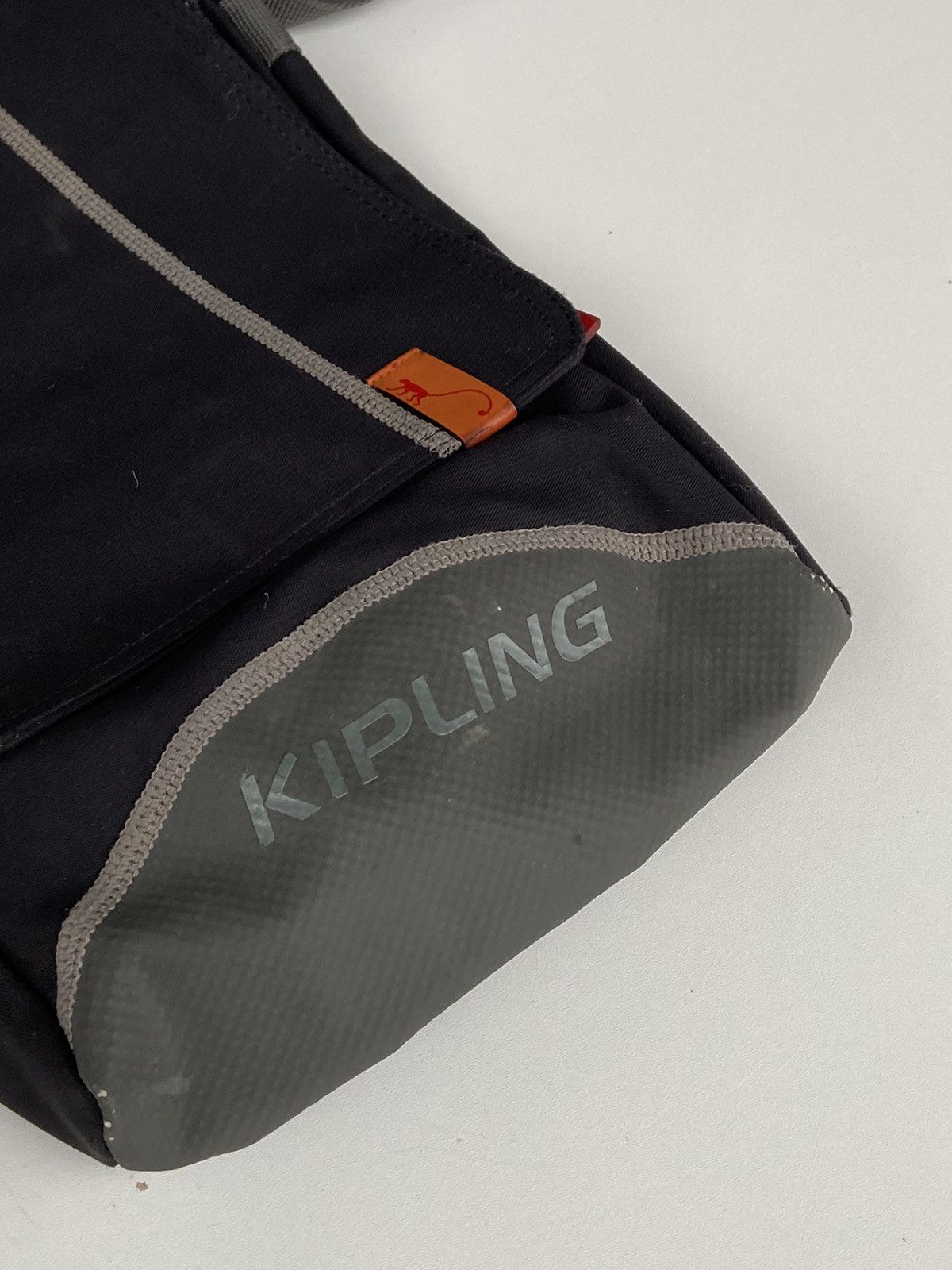 Vintage Vintage Kipling Y2K Bag Messenger Size ONE SIZE - 2 Thumbnail