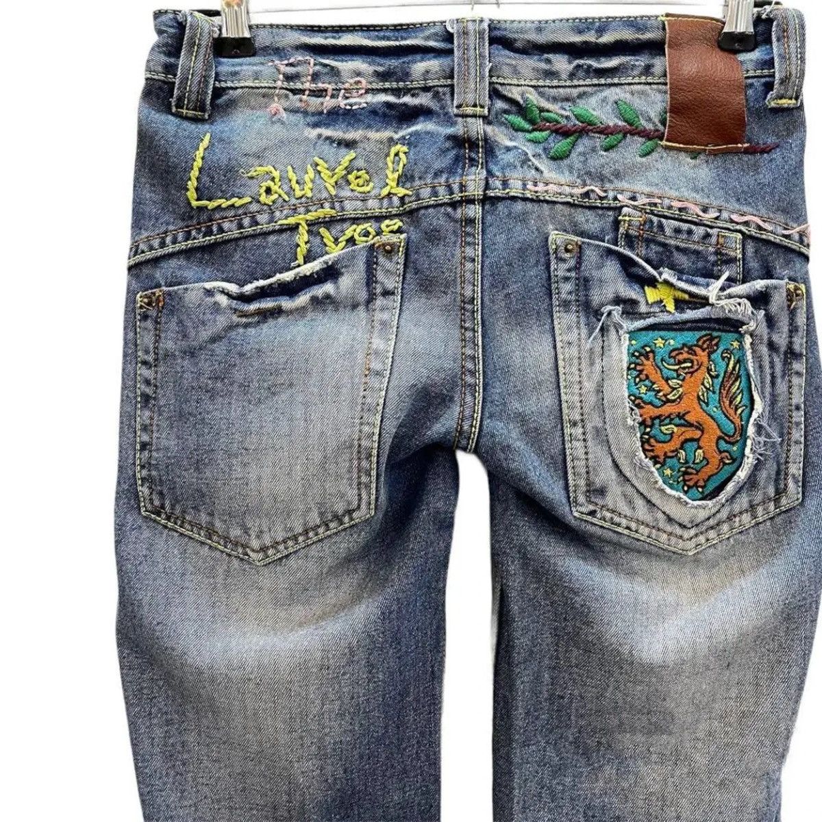 Japanese Brand VINTAGE🔥🔥DISTRESSED FLARED DENIM LAUVE&TYTE SIZE 30X31 Size 30" / US 8 / IT 44 - 8 Thumbnail