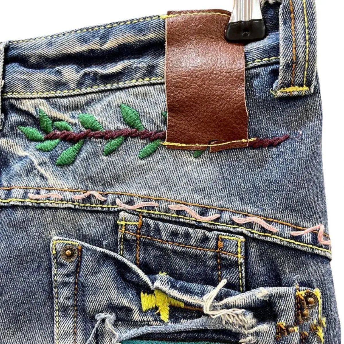 Japanese Brand VINTAGE🔥🔥DISTRESSED FLARED DENIM LAUVE&TYTE SIZE 30X31 Size 30" / US 8 / IT 44 - 11 Thumbnail